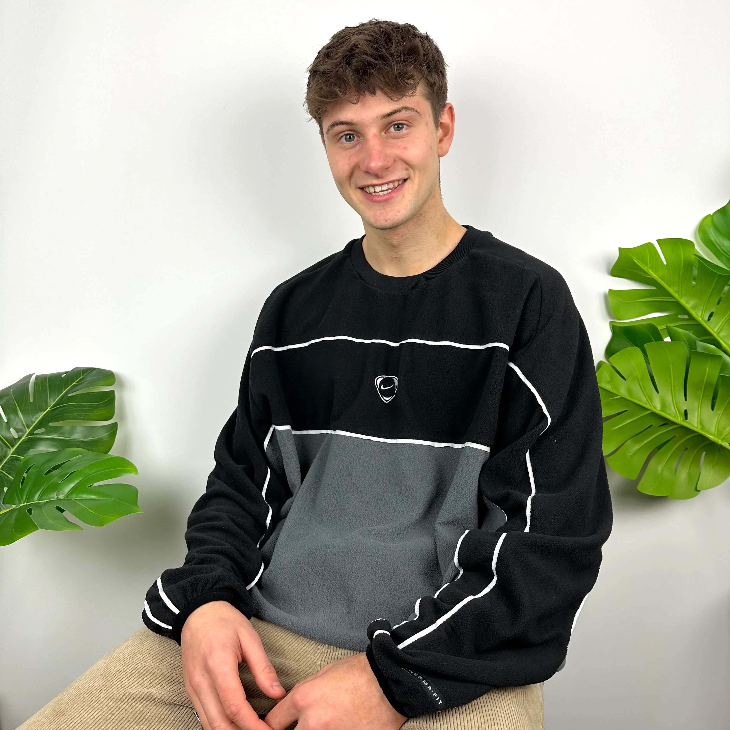 Nike Black & Grey Embroidered Centre Swoosh Teddy Bear Fleece Sweatshirt (XXL) - Image 3
