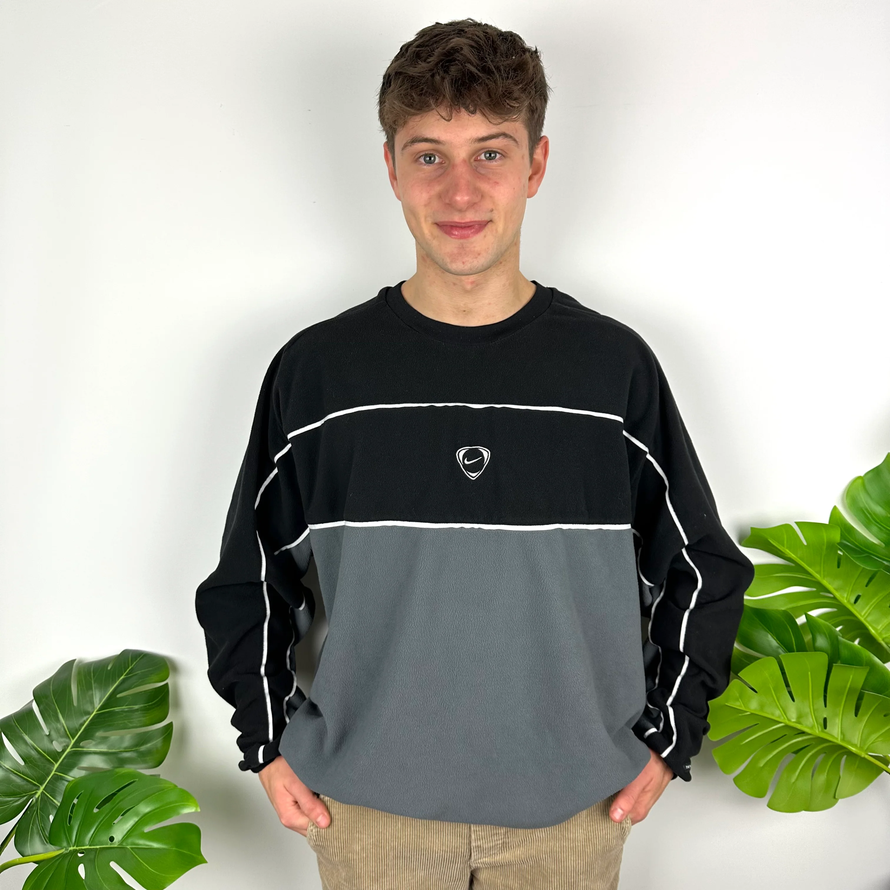 Nike Black & Grey Embroidered Centre Swoosh Teddy Bear Fleece Sweatshirt (XXL) - Image 6