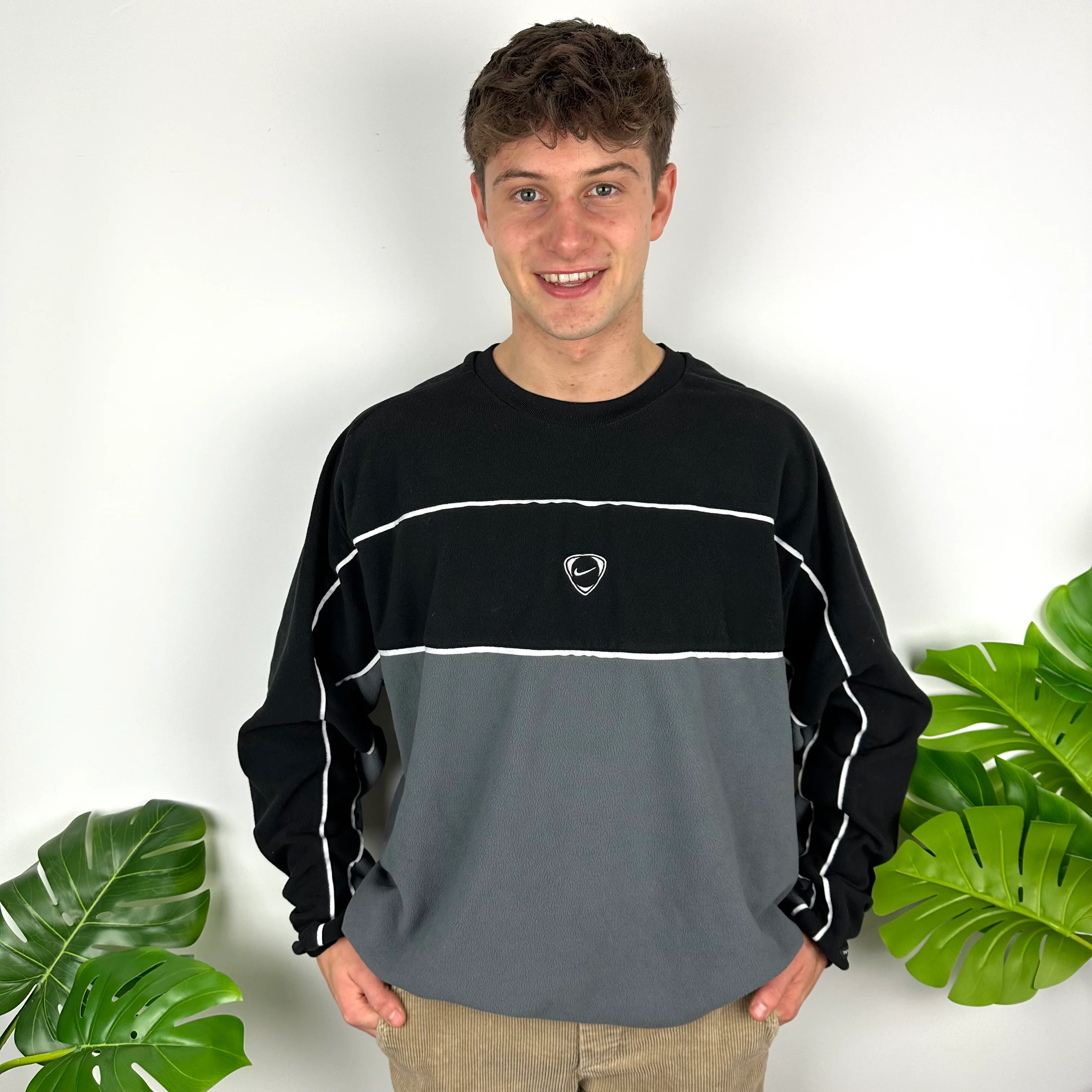 Nike Black & Grey Embroidered Centre Swoosh Teddy Bear Fleece Sweatshirt (XXL) - Image 8