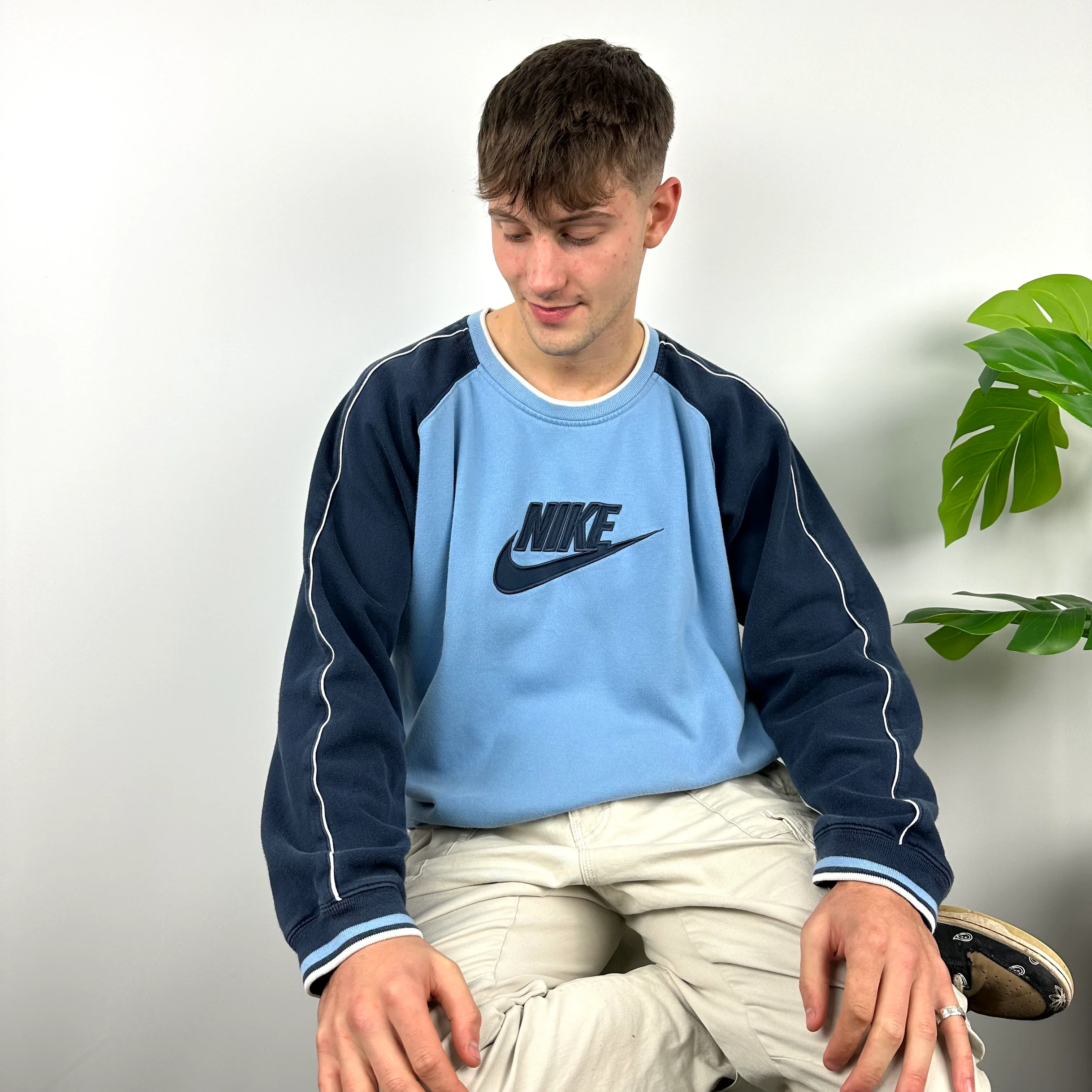 Nike Blue Embroidered Spell Out Sweatshirt (XXL) - Image 4