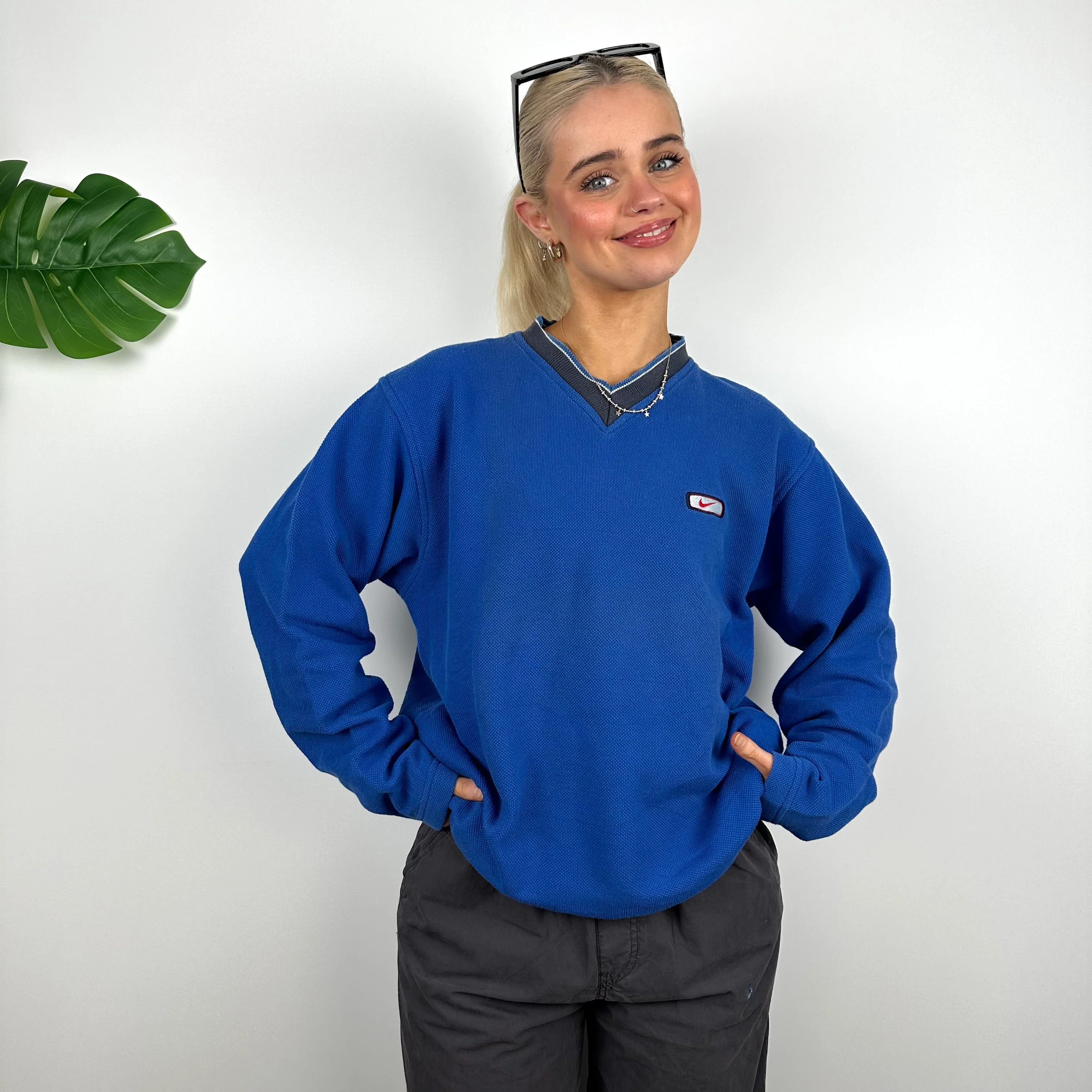 Nike Blue Embroidered Spell Out Sweatshirt (M) - Image 4