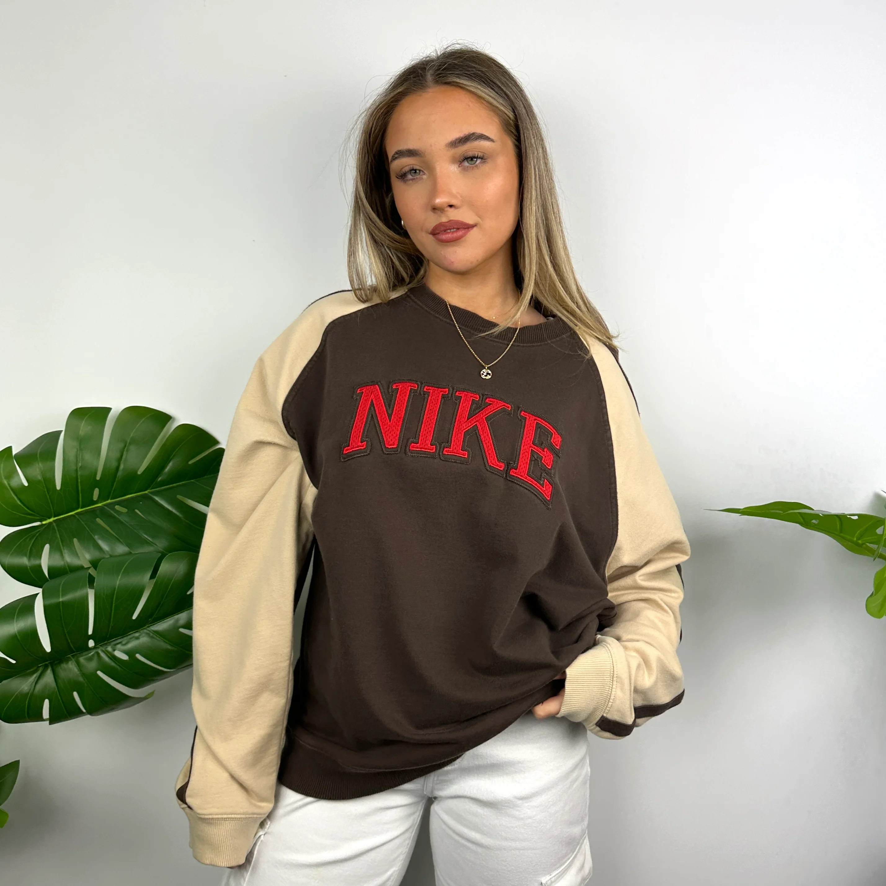 Nike Brown Embroidered Spell Out Sweatshirt (XL) - Image 2