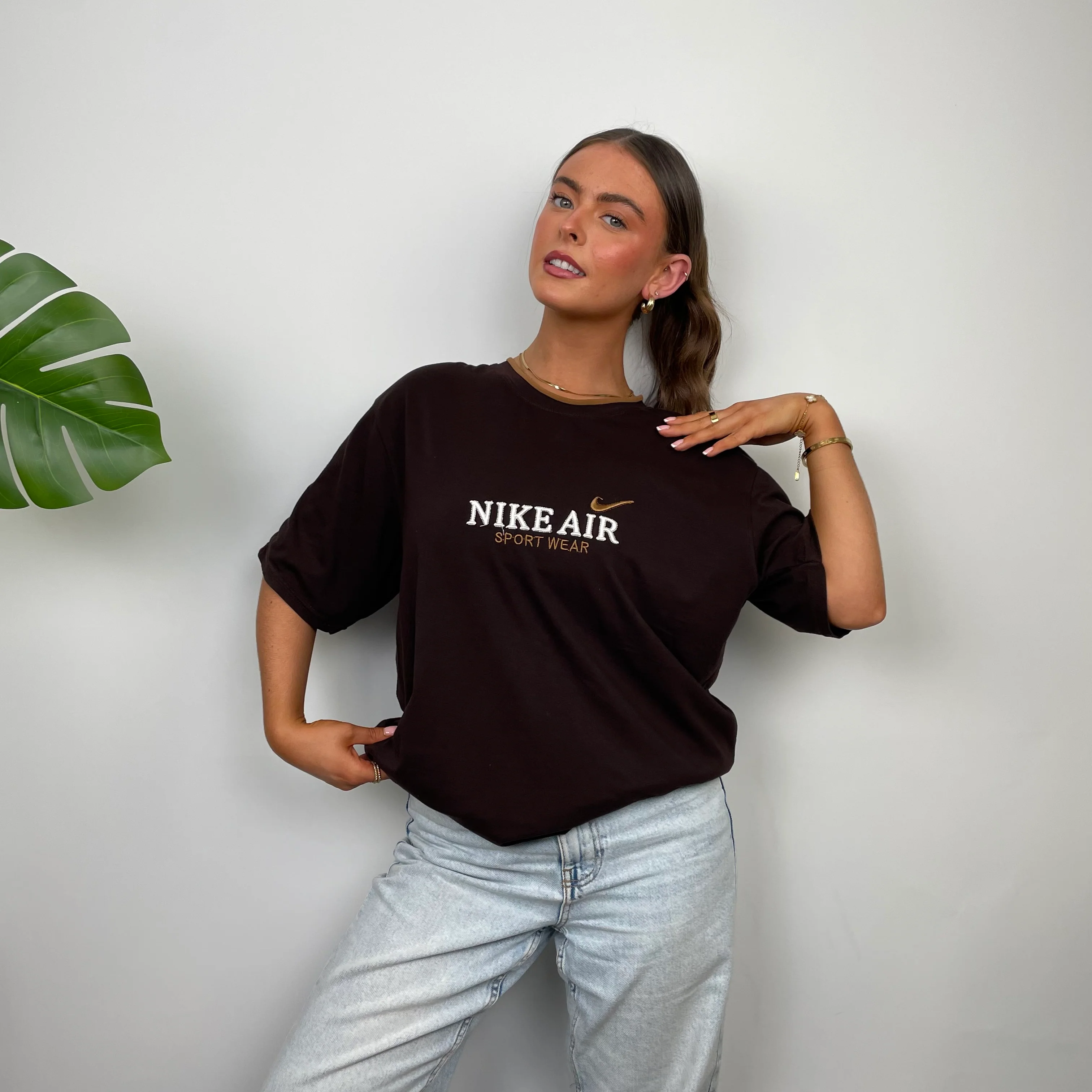 Nike Brown Spell Out T Shirt (L) - Image 2
