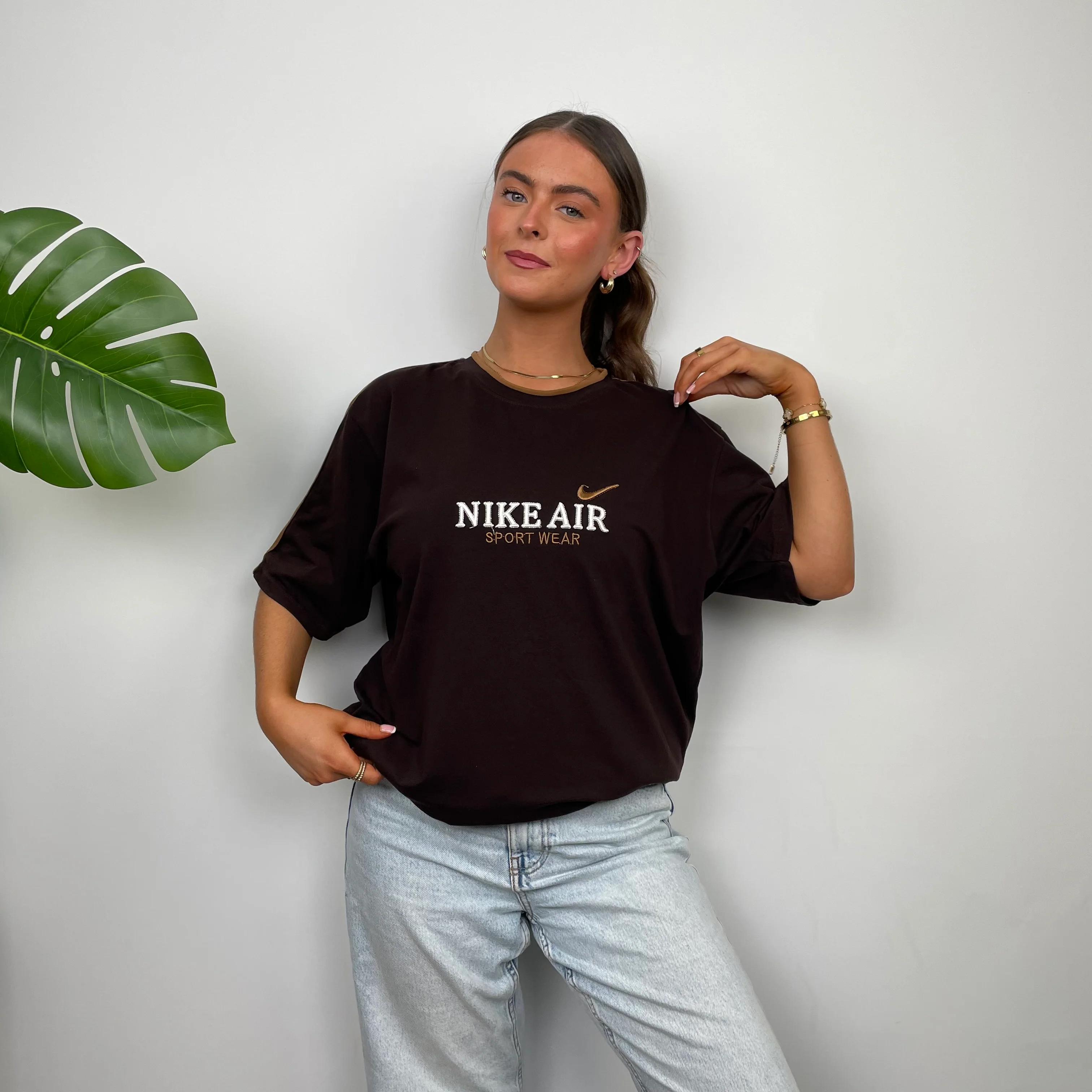 Nike Brown Spell Out T Shirt (L) - Image 7