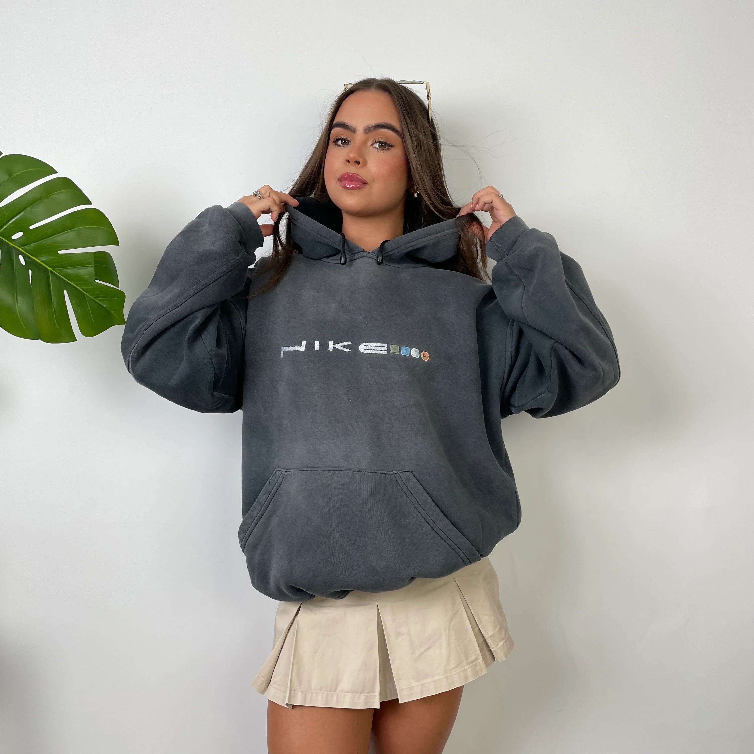 Nike Charcoal Grey Embroidered Spell Out Hoodie (XL) - Image 3