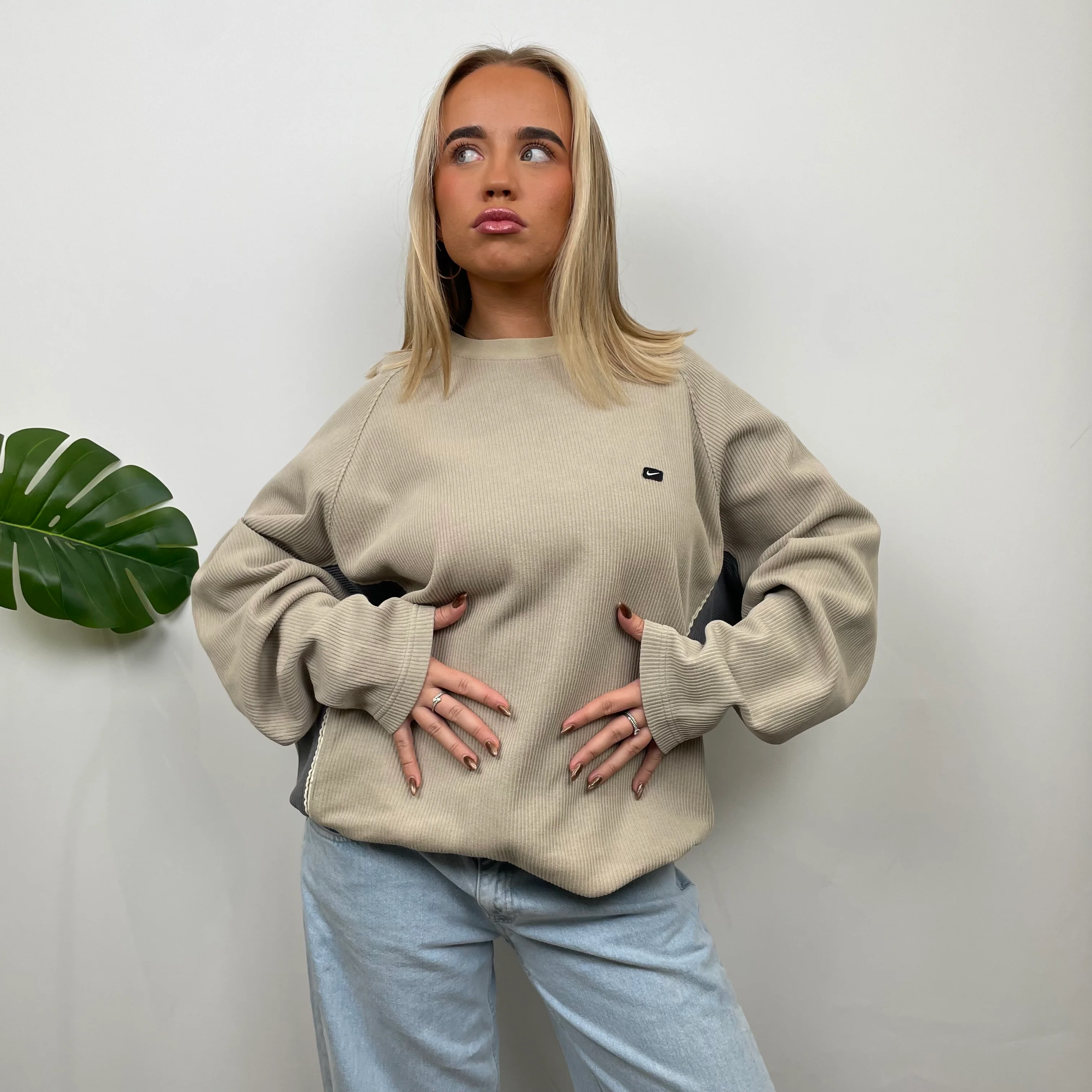 Nike Coffee Embroidered Swoosh Sweatshirt (XL) - Image 2