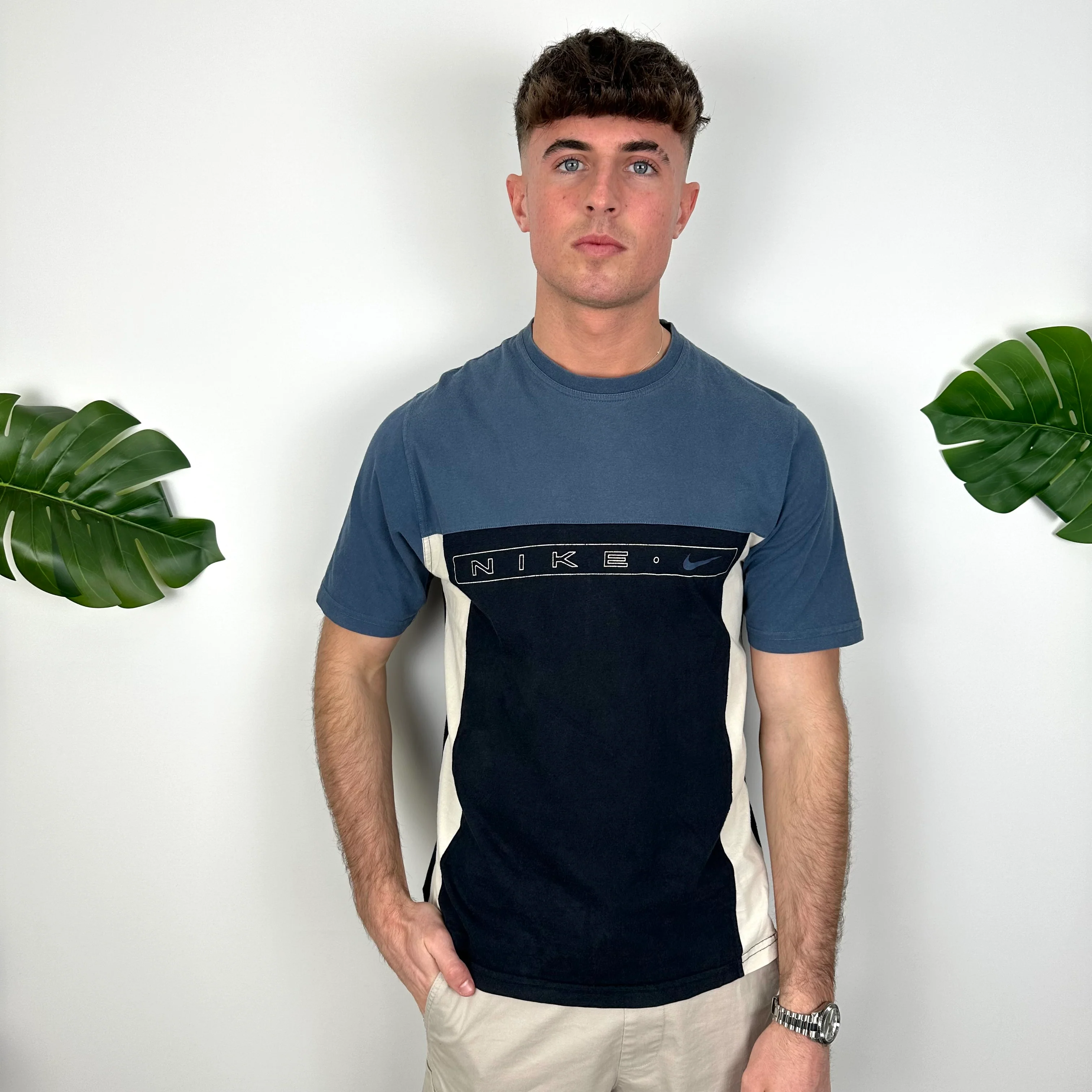 Nike Colour Block Embroidered Spell Out T Shirt (M) - Image 2
