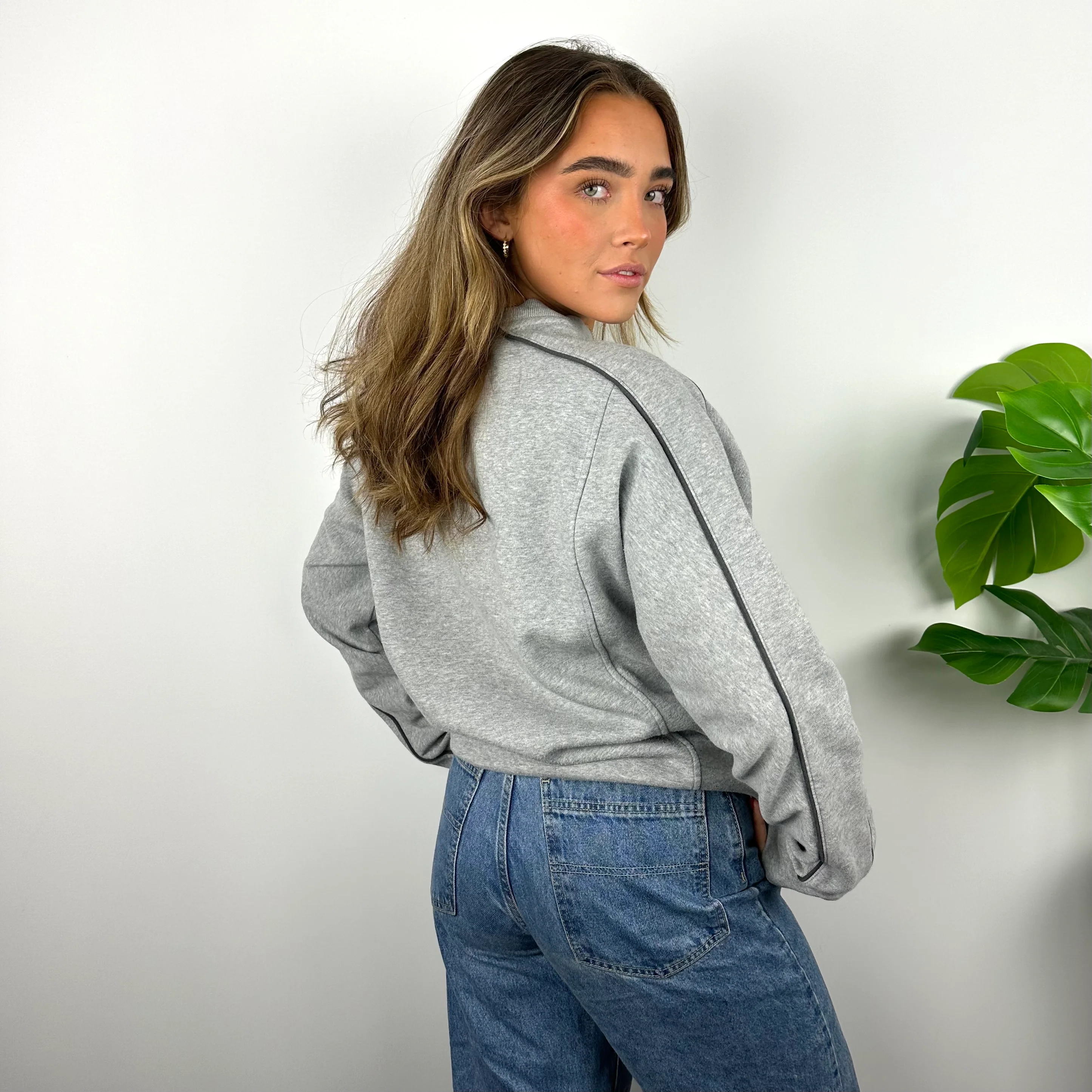 Nike Cortez Grey Embroidered Spell Out Sweatshirt (S) - Image 4