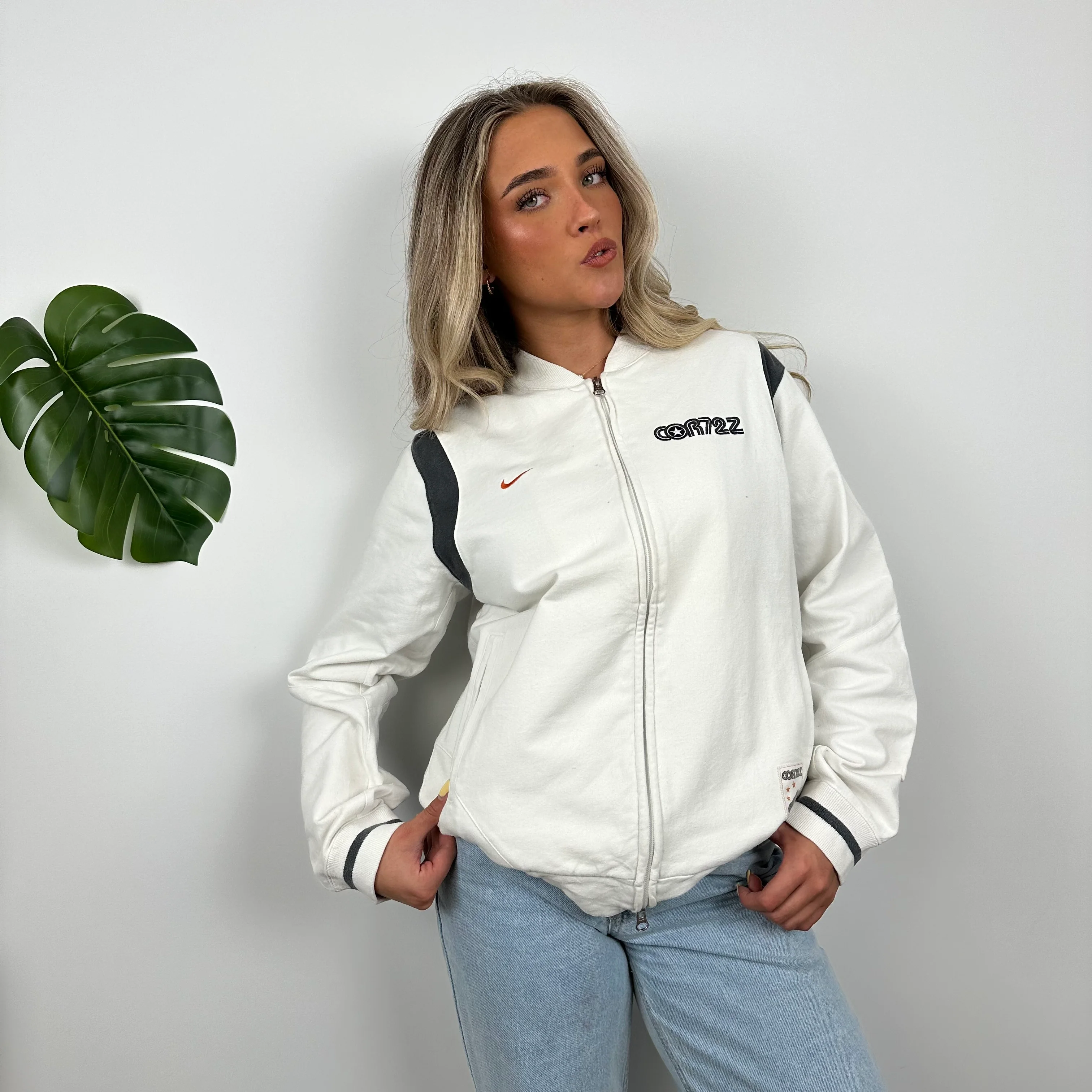 Nike Cortez RARE White Embroidered Spell Out Zip Up Hoodie Jacket (M) - Image 4