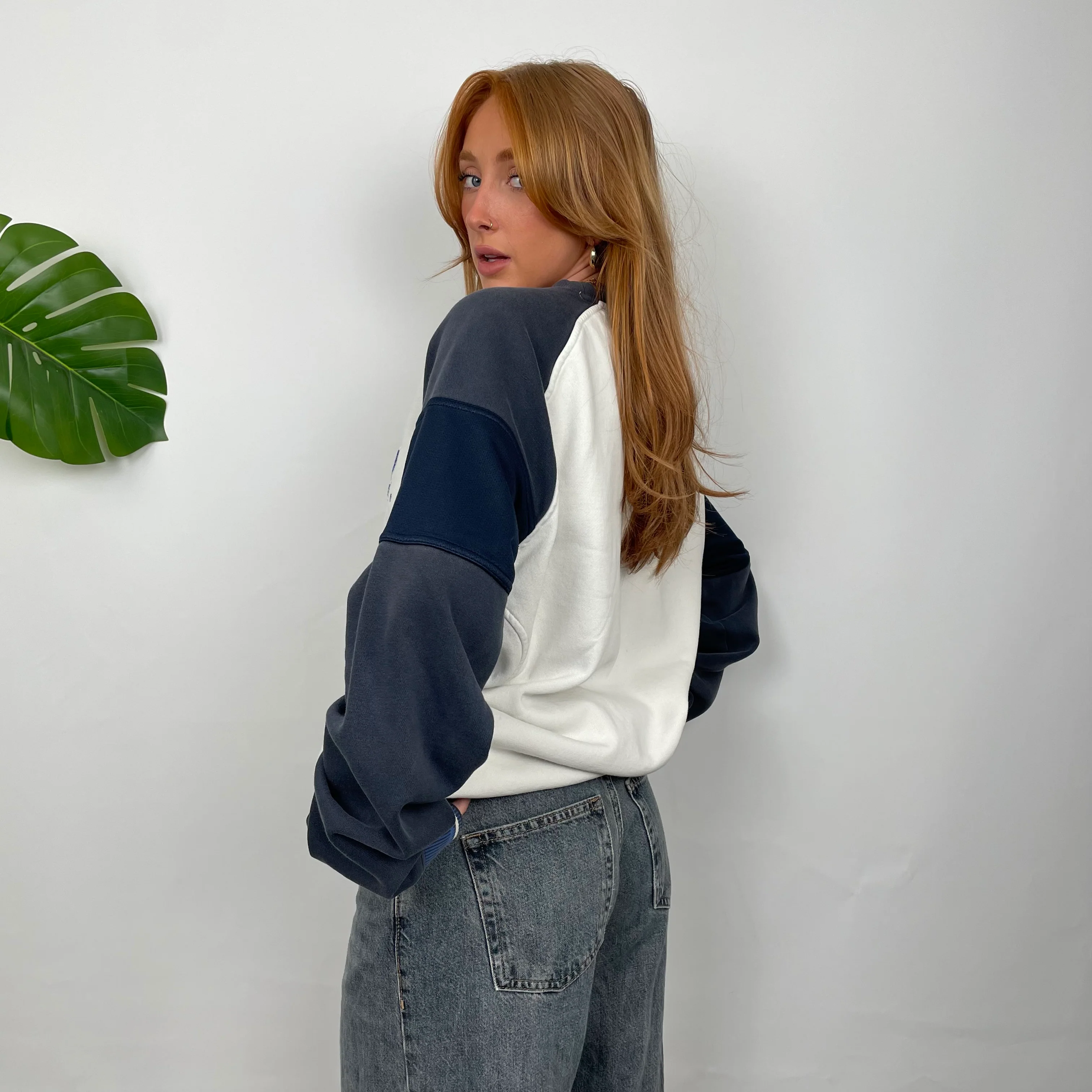 Nike Cortez White Embroidered Spell Out Sweatshirt (XL) - Image 6