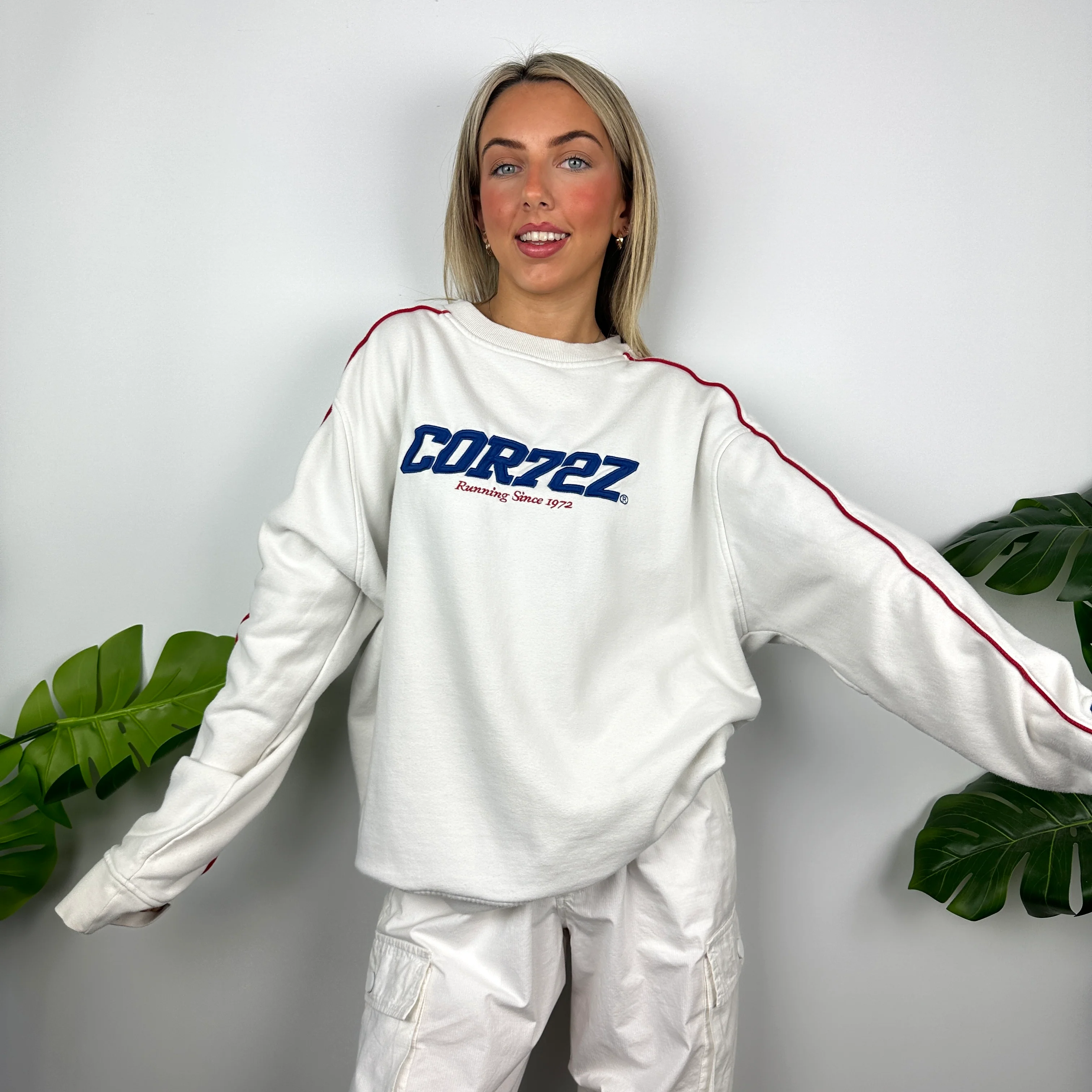 Nike Cortez White Embroidered Spell Out Sweatshirt (XL) - Image 7