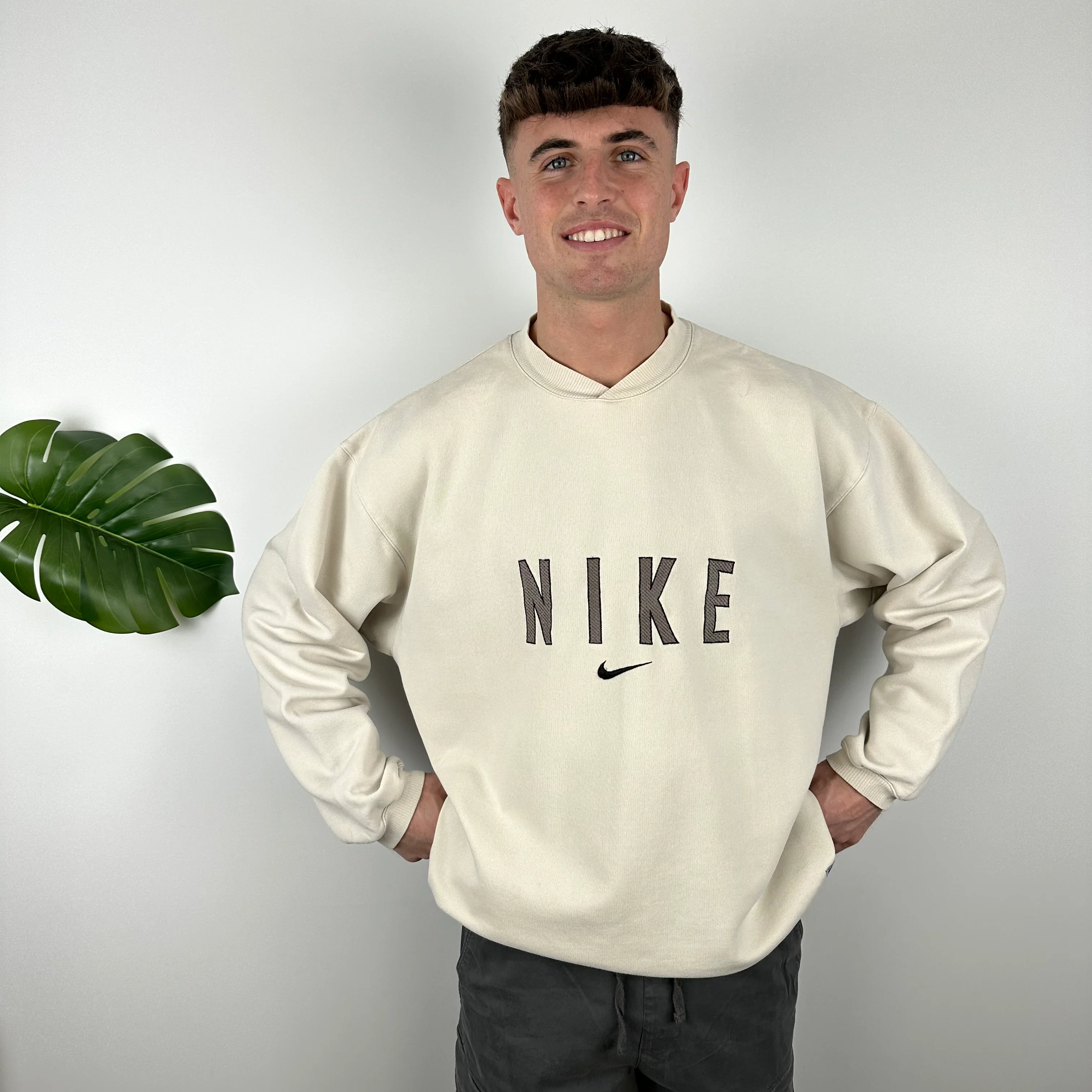 Nike Cream & Brown Embroidered Spell Out Sweatshirt (XL) - Image 2