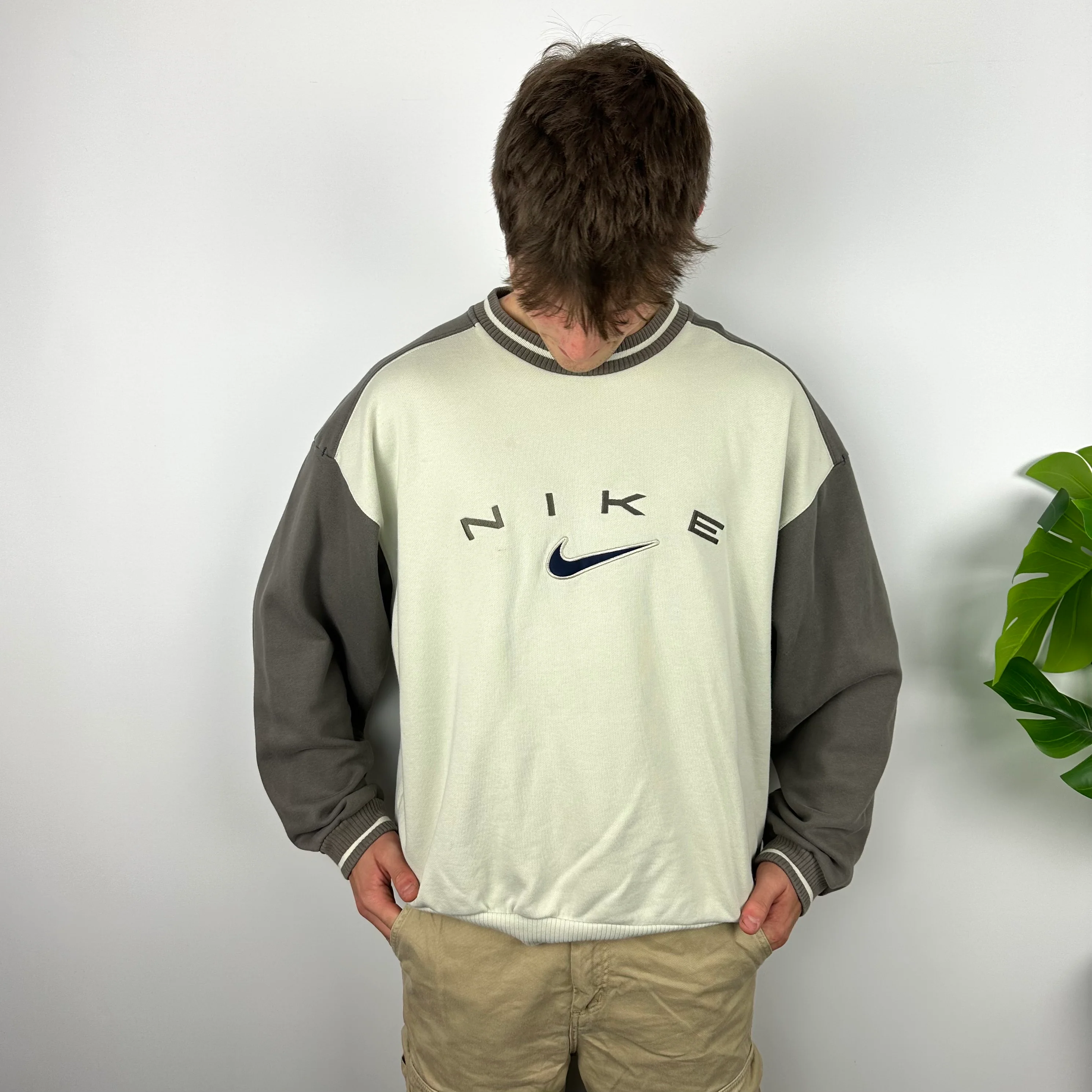 Nike Cream & Brown Embroidered Spell Out Sweatshirt (XL) - Image 7