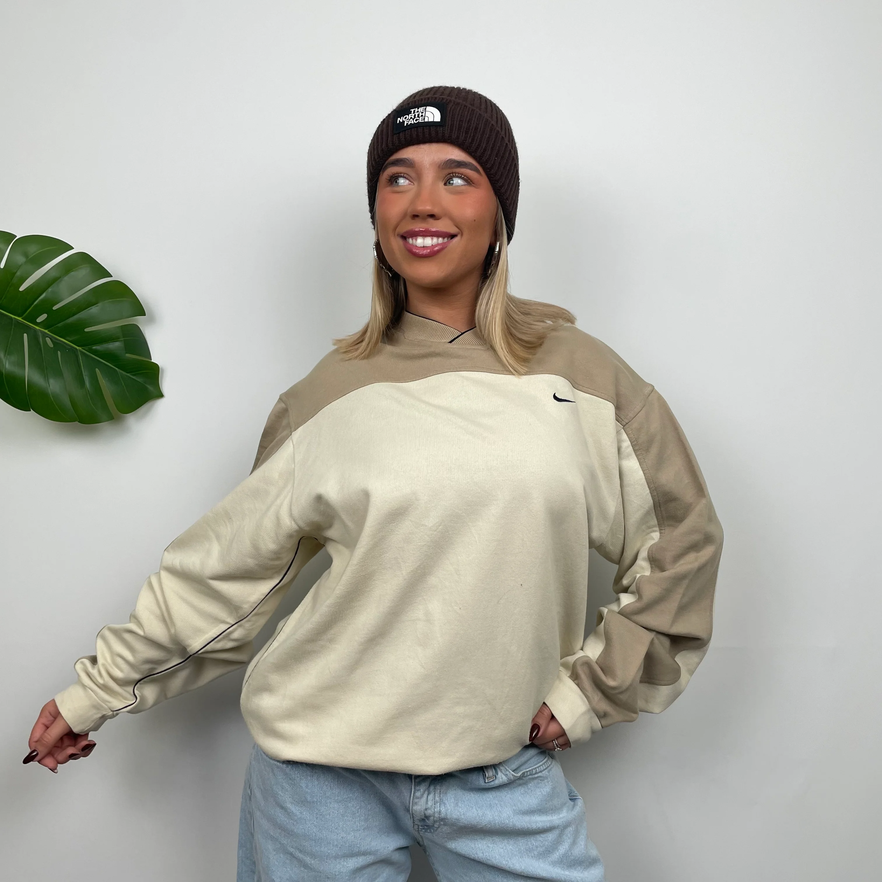 Nike Cream & Coffee Embroidered Swoosh Sweatshirt (L) - Image 3