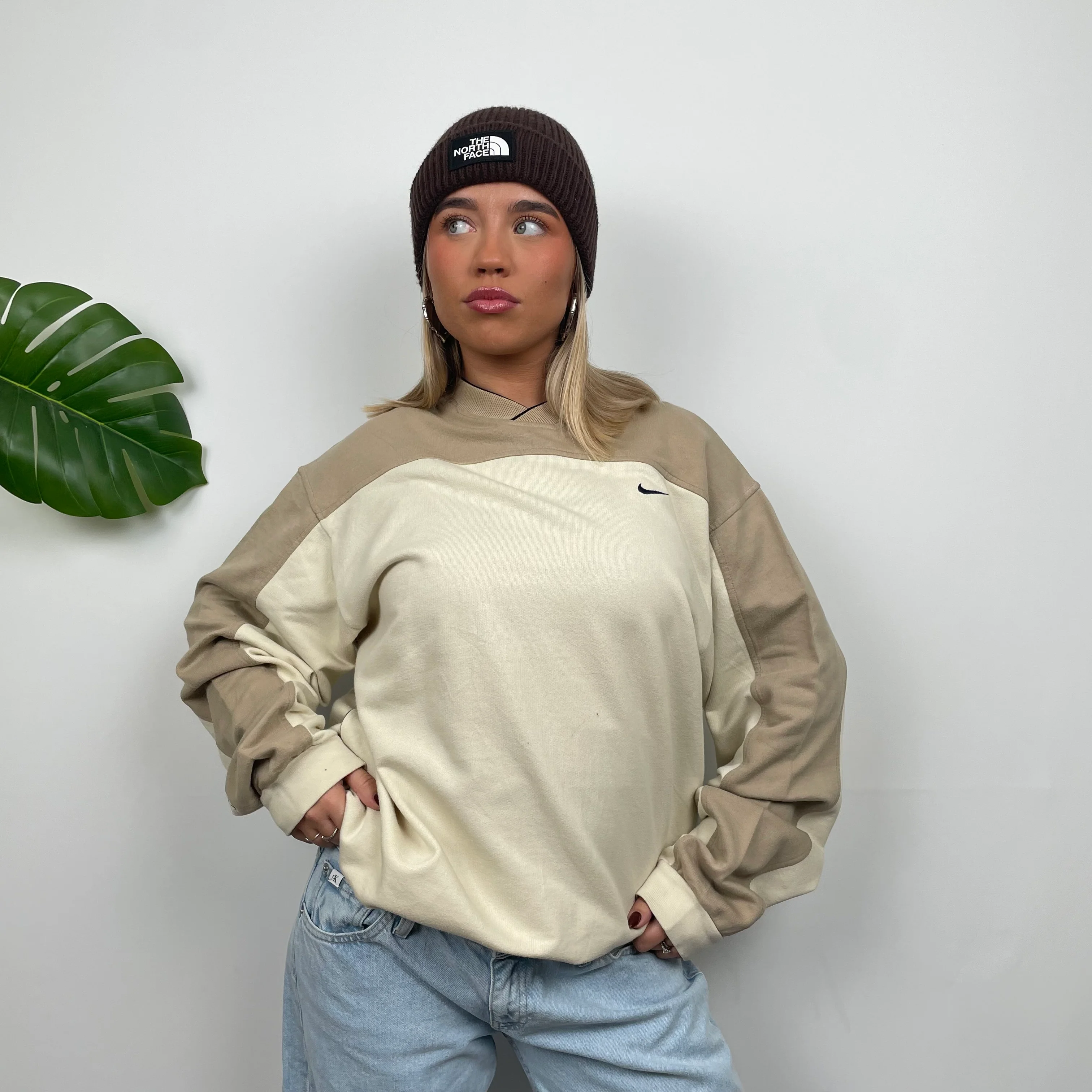 Nike Cream & Coffee Embroidered Swoosh Sweatshirt (L) - Image 4