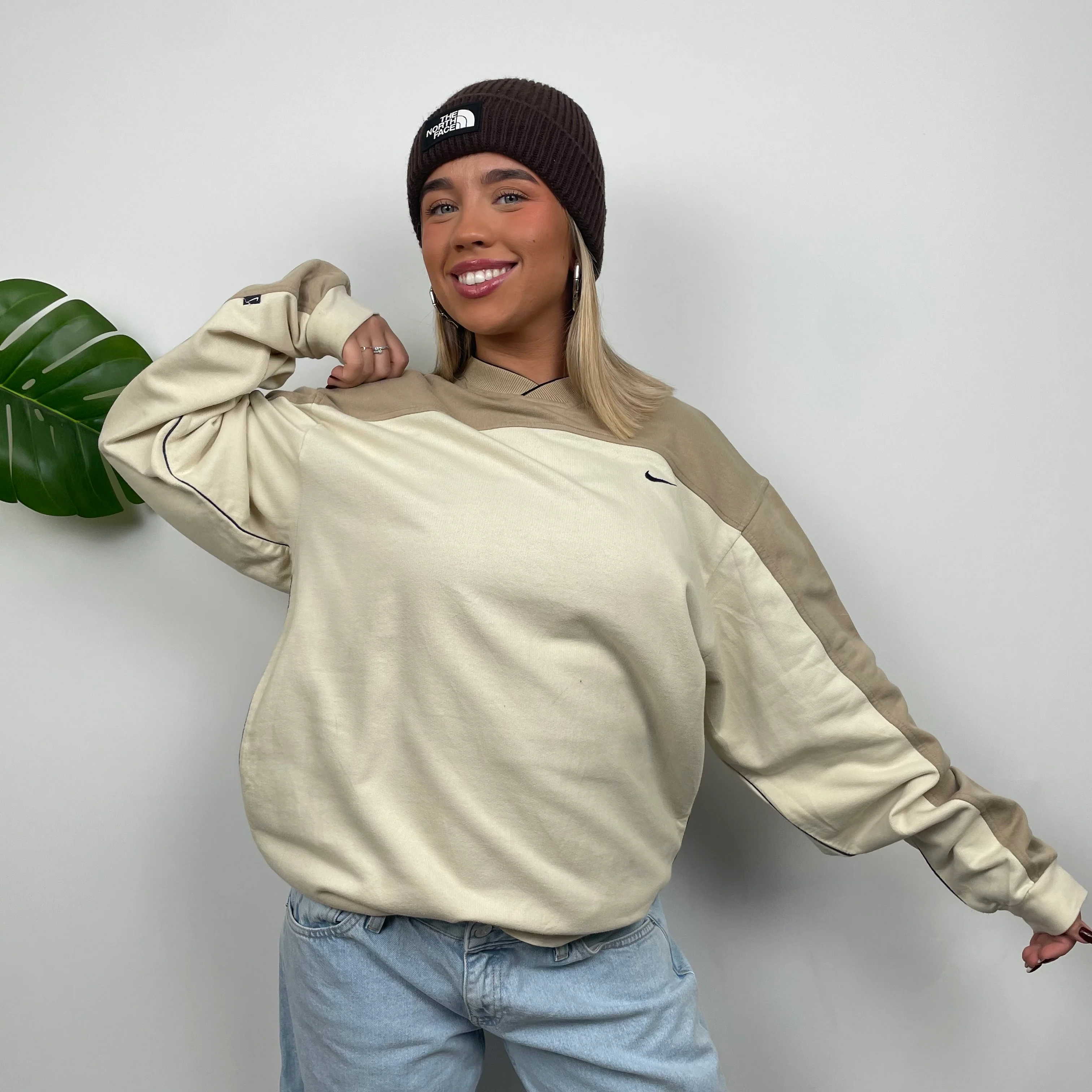 Nike Cream & Coffee Embroidered Swoosh Sweatshirt (L) - Image 9