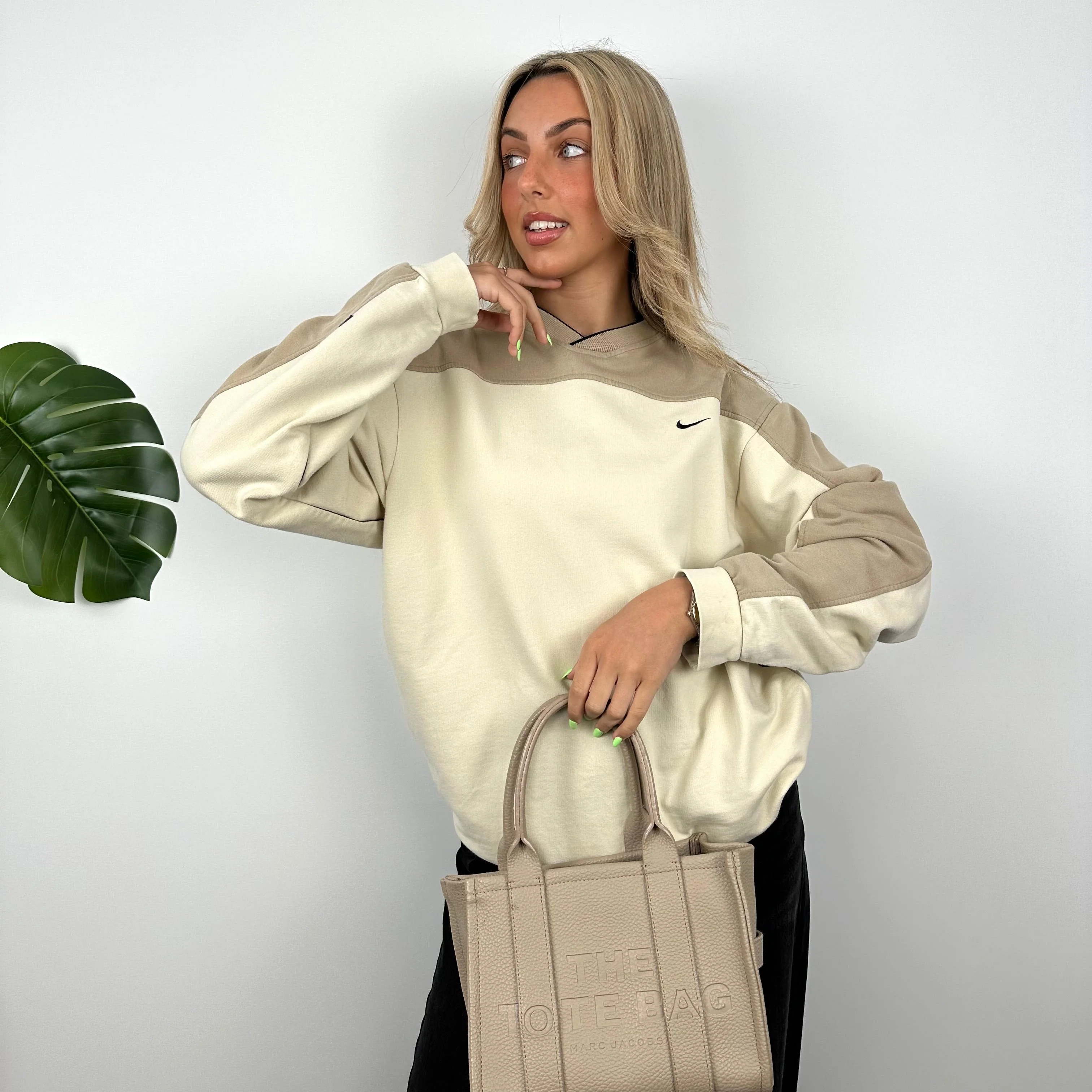 Nike Cream & Coffee Embroidered Swoosh Sweatshirt (L) - Image 2