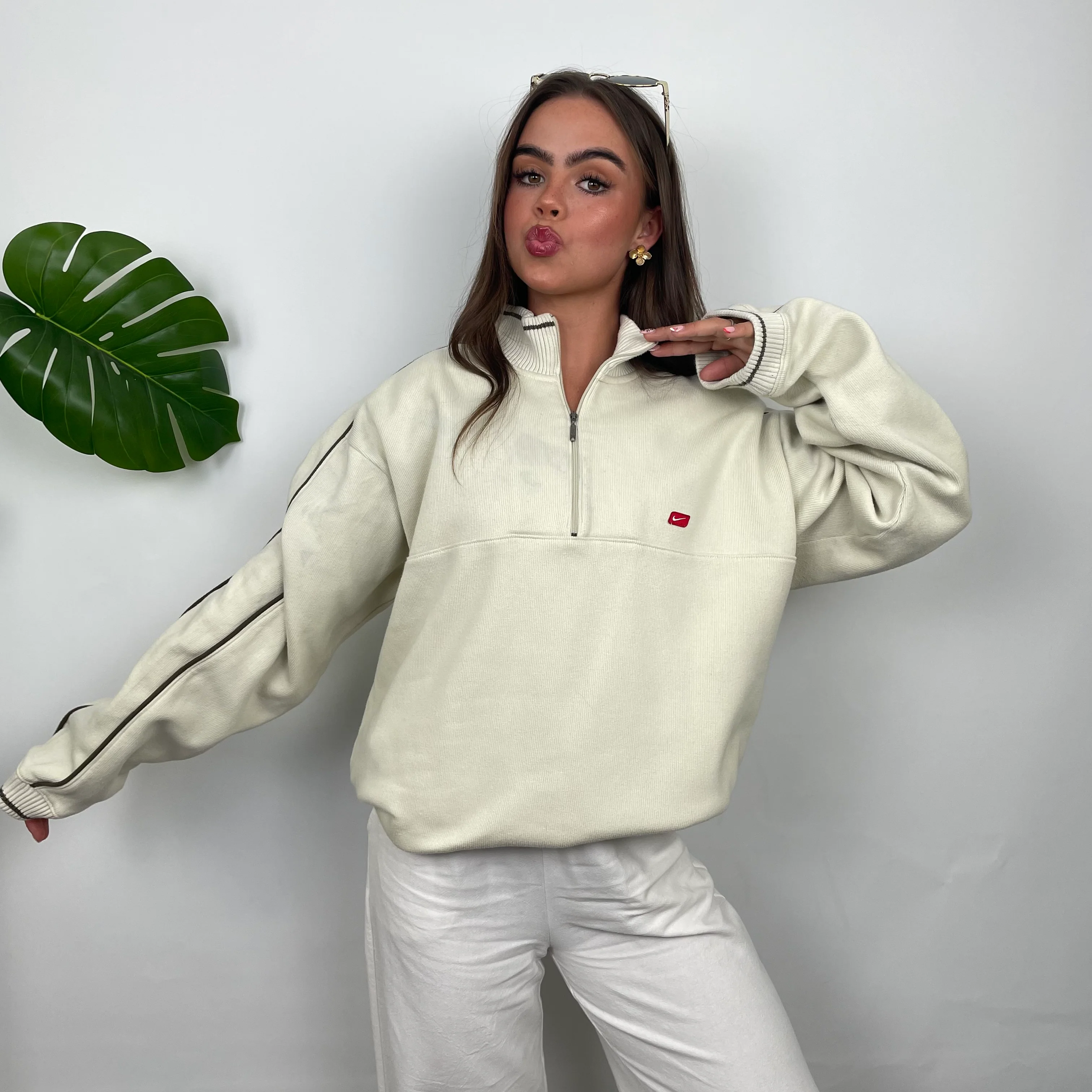 Nike Cream Embroidered Spell Out Quarter Zip Sweatshirt (L) - Image 4