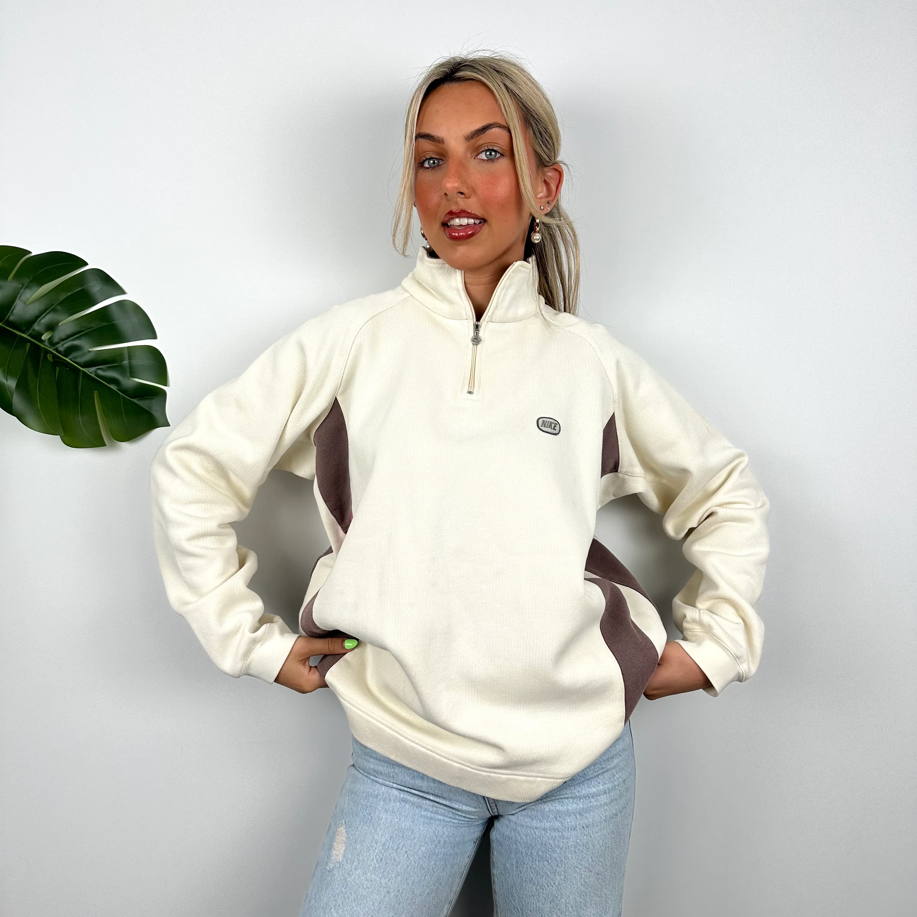 Nike Cream Embroidered Spell Out Quarter Zip Sweatshirt (M) - Image 6
