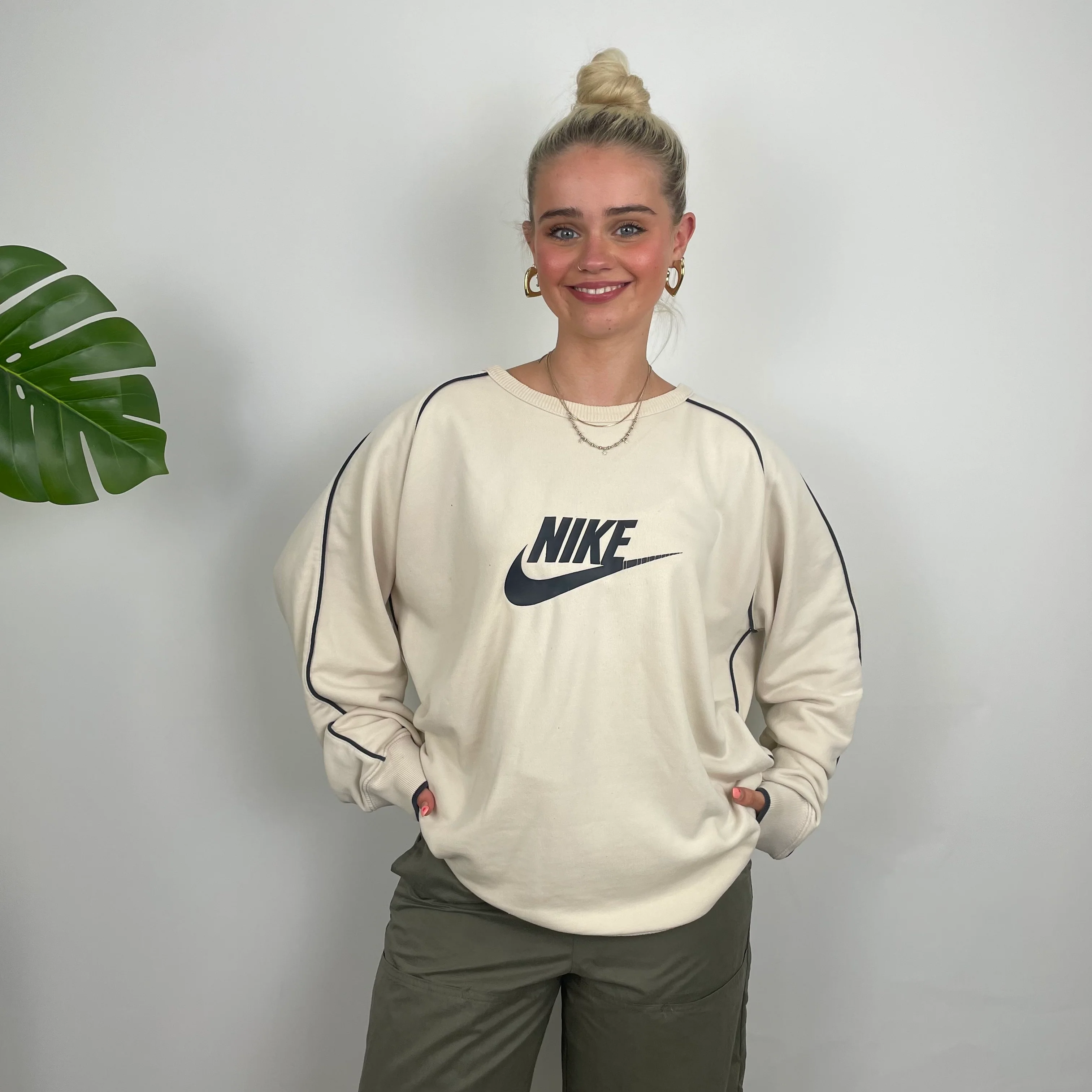 Nike Cream Embroidered Spell Out Sweatshirt (L) - Image 2
