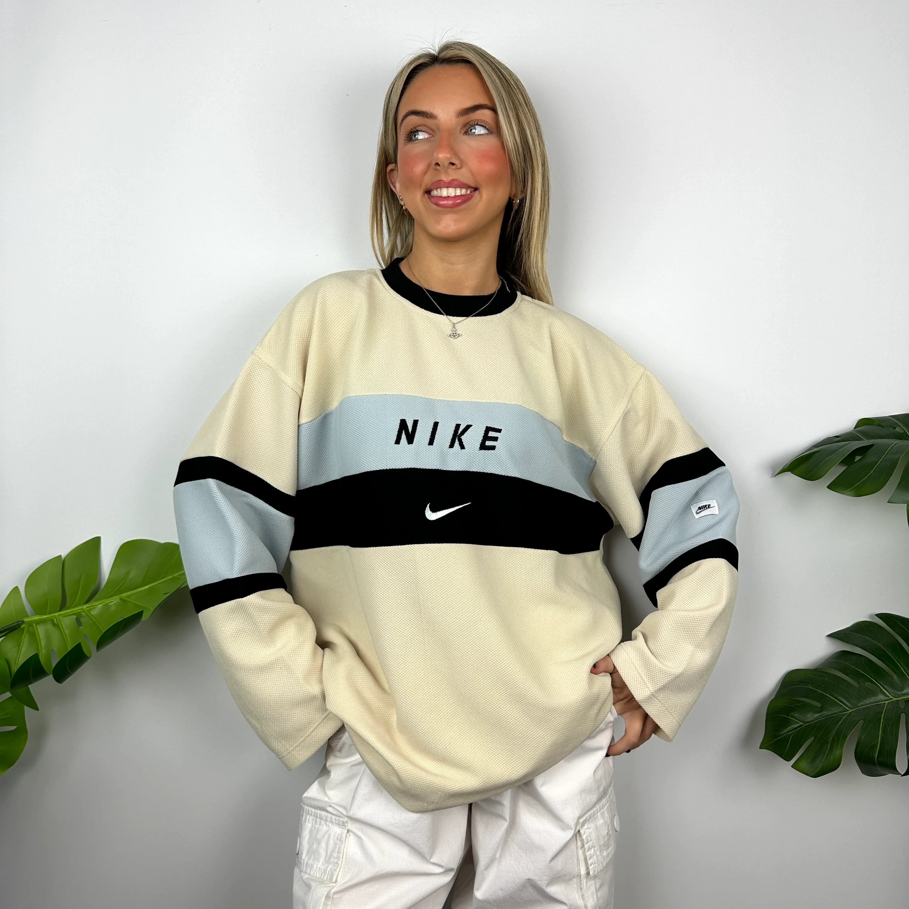 Nike Cream Embroidered Spell Out Sweatshirt (XXL) - Image 3