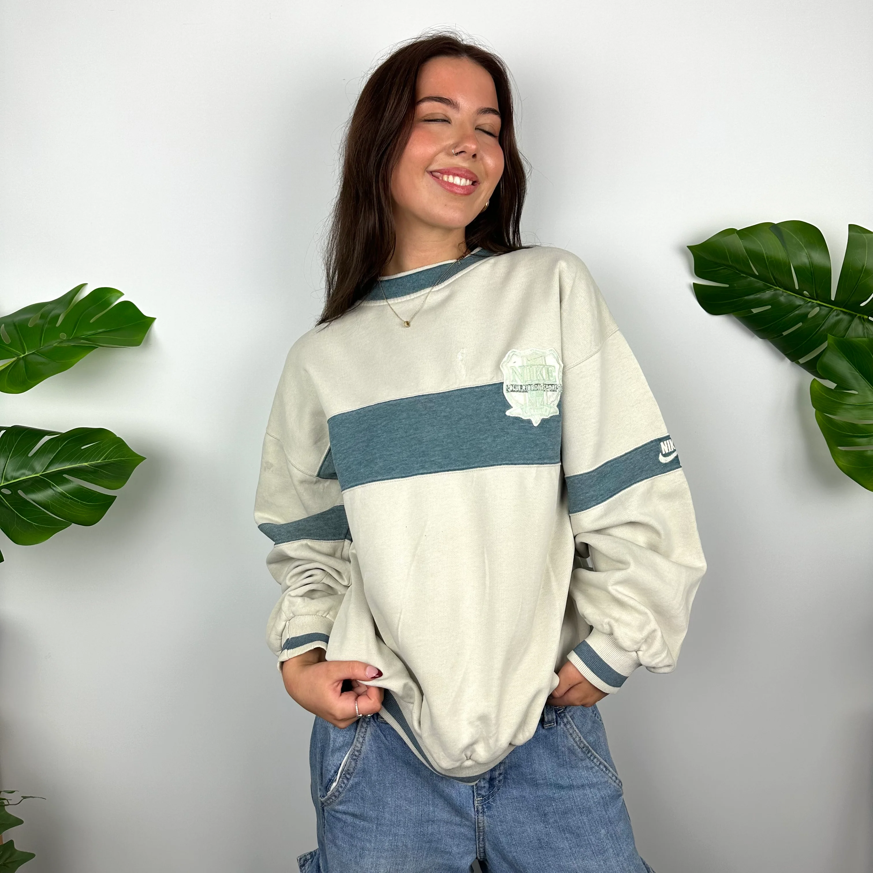 Nike Cream Embroidered Spell Out Sweatshirt (M) - Image 2