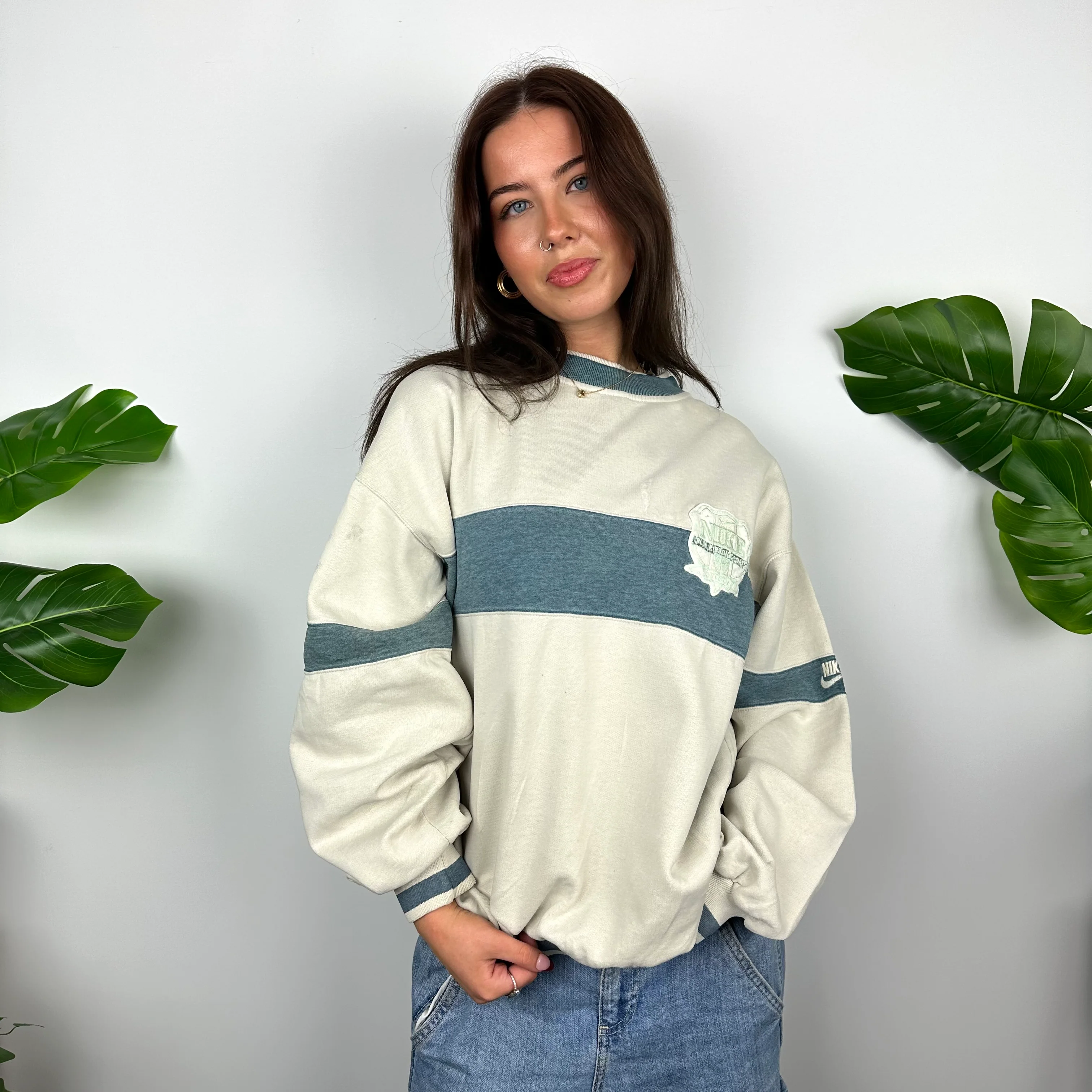 Nike Cream Embroidered Spell Out Sweatshirt (M) - Image 3