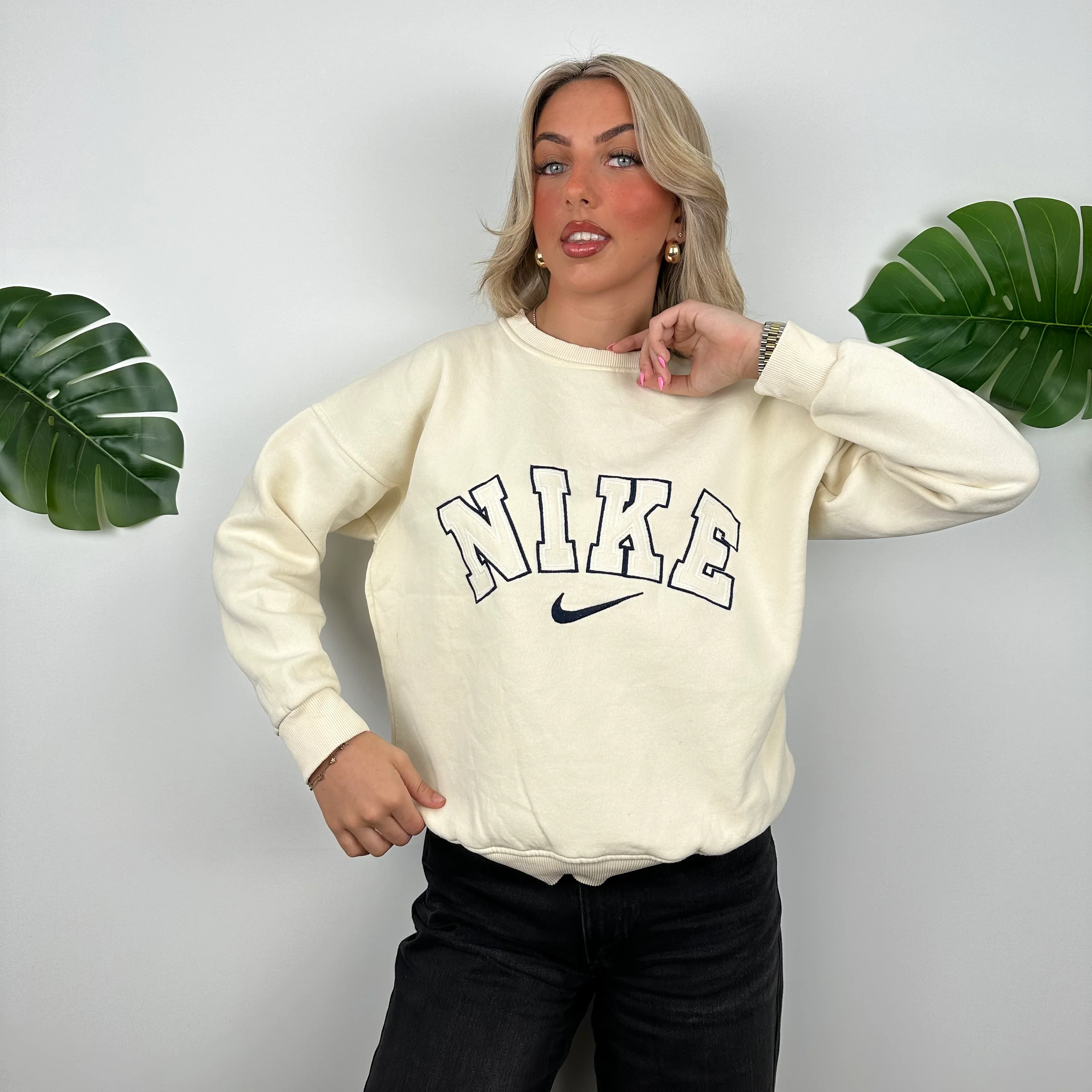 Nike Cream Embroidered Spell Out Sweatshirt (S) - Image 2