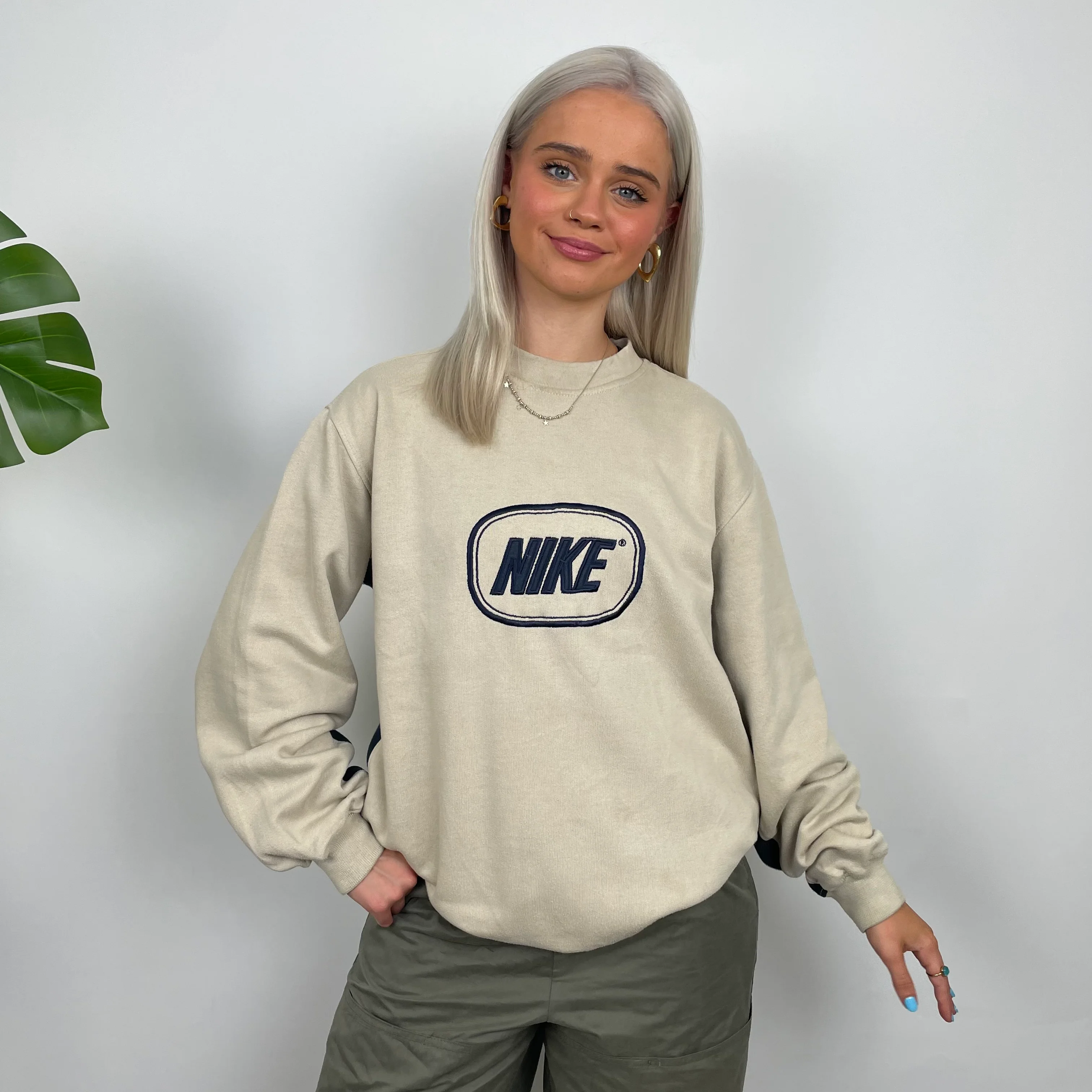 Nike Cream Embroidered Spell Out Sweatshirt (M) - Image 2