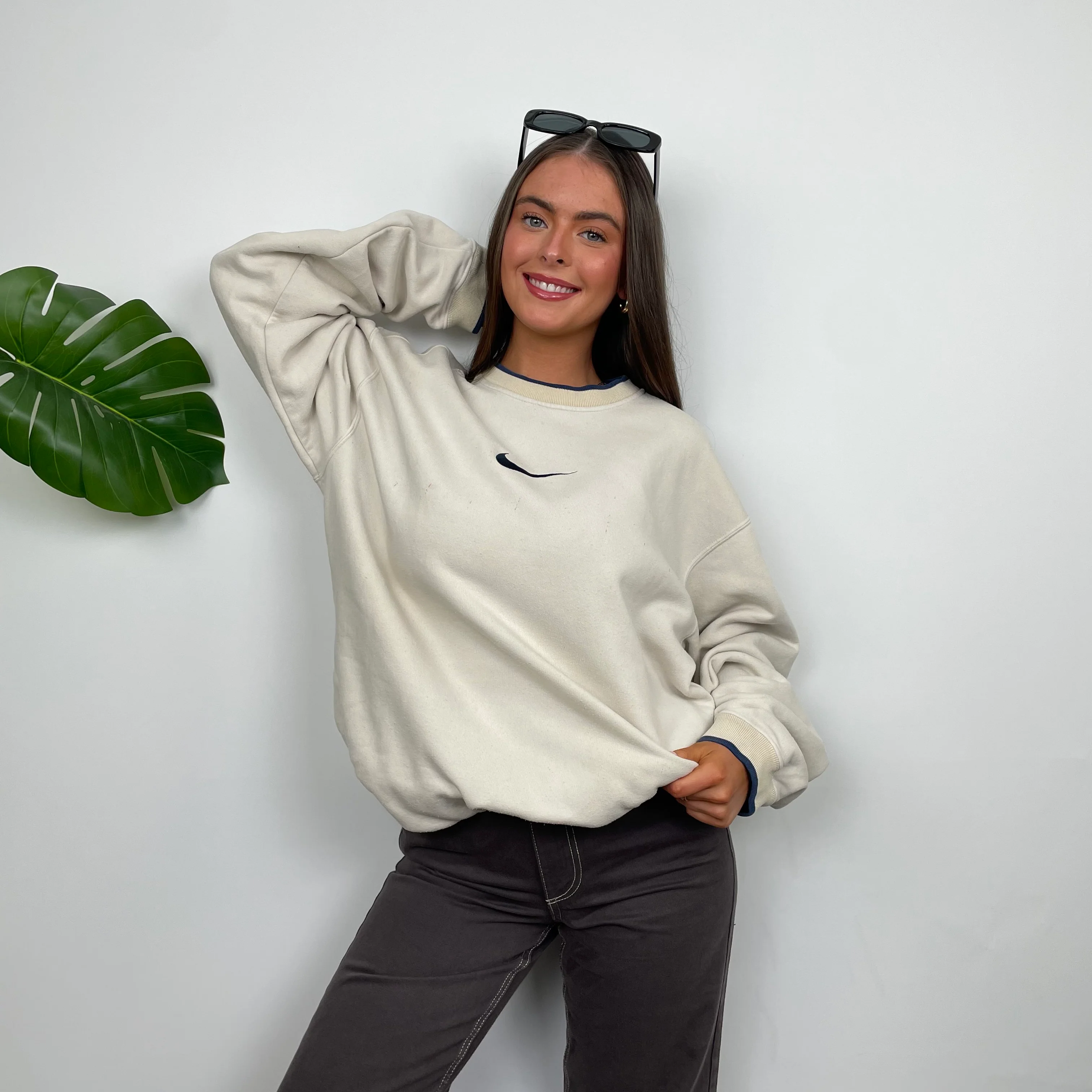 Nike Cream Embroidered Swoosh Sweatshirt (L) - Image 3