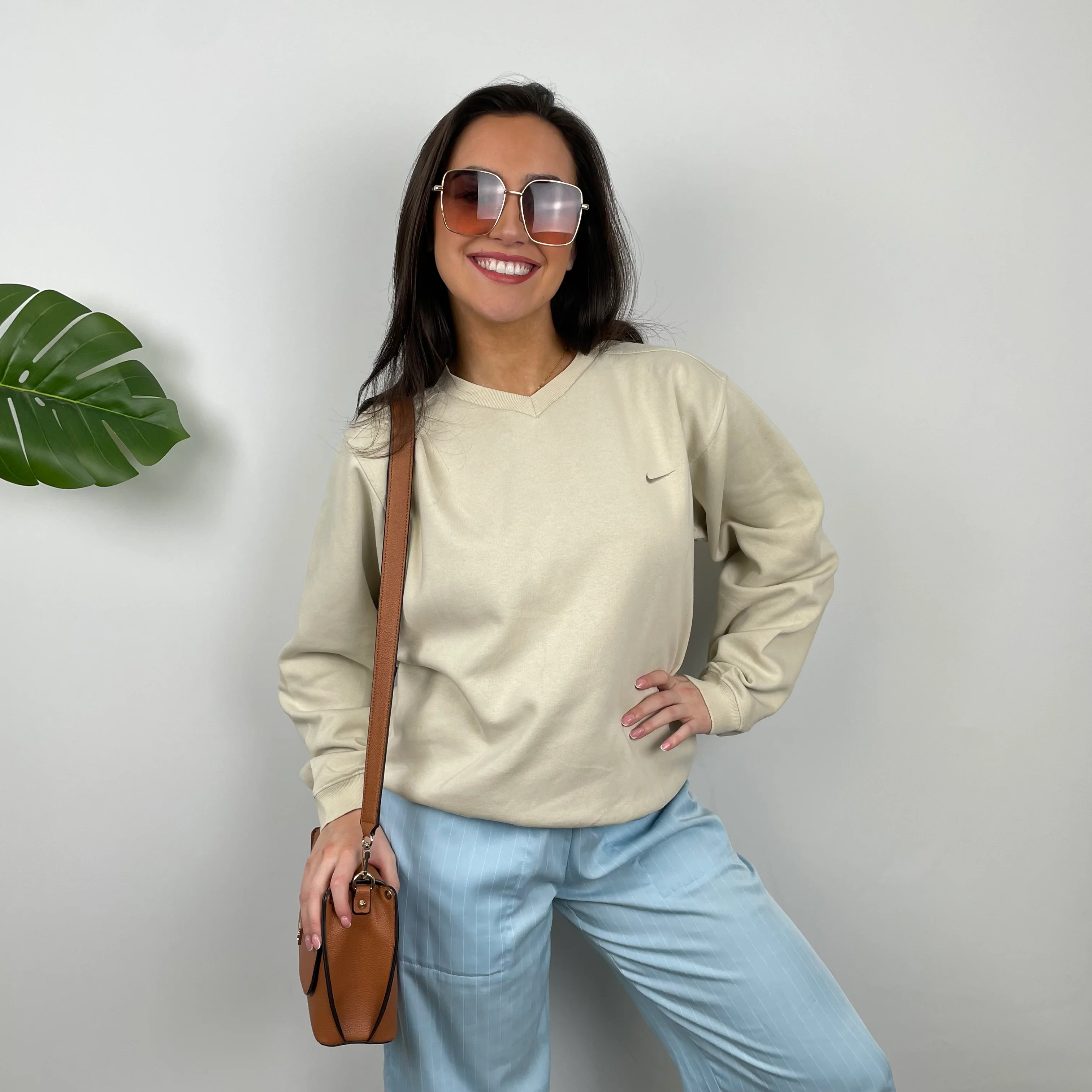 Nike Cream Embroidered Swoosh Sweatshirt (S) - Image 4