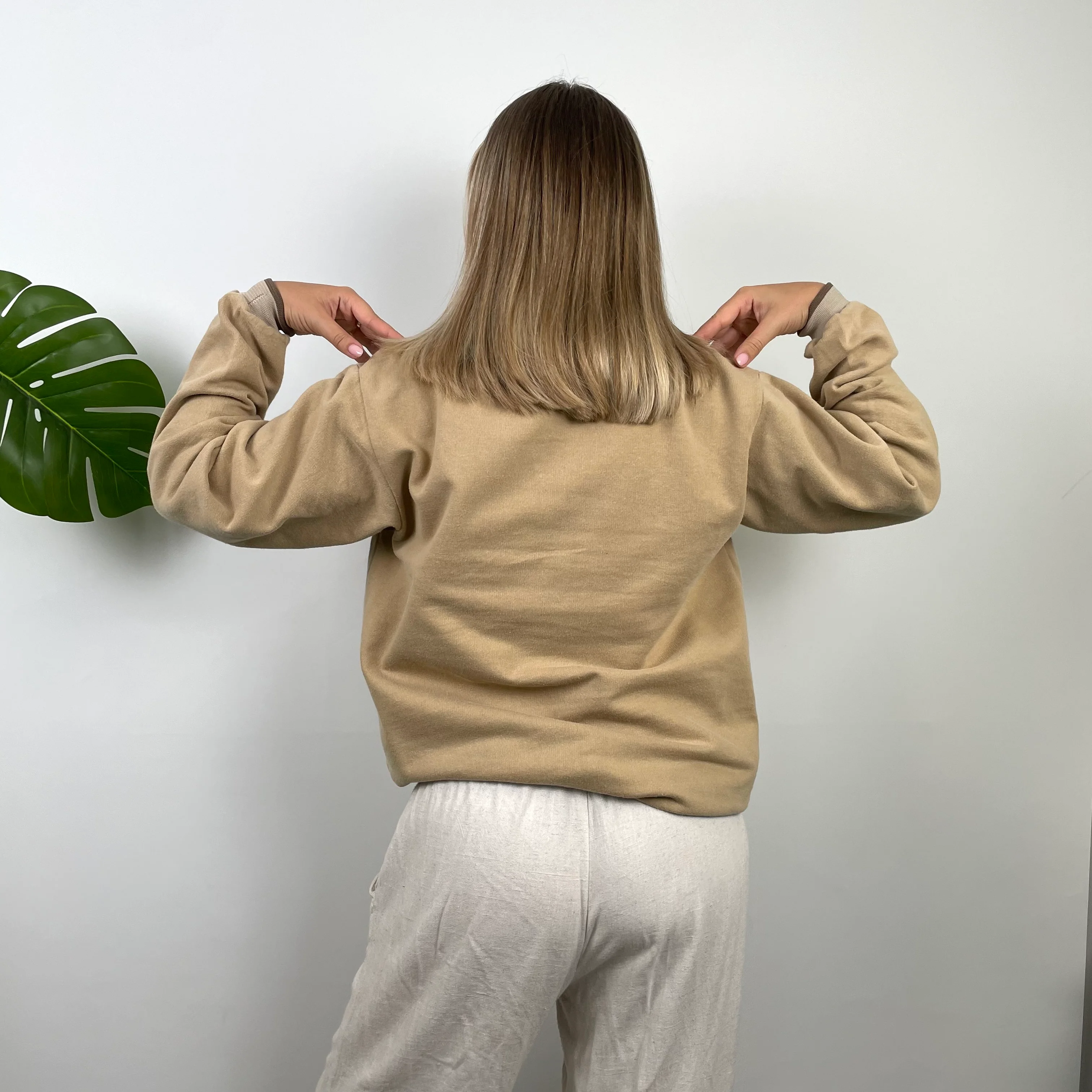 Nike Cream Embroidered Swoosh Sweatshirt (M) - Image 5