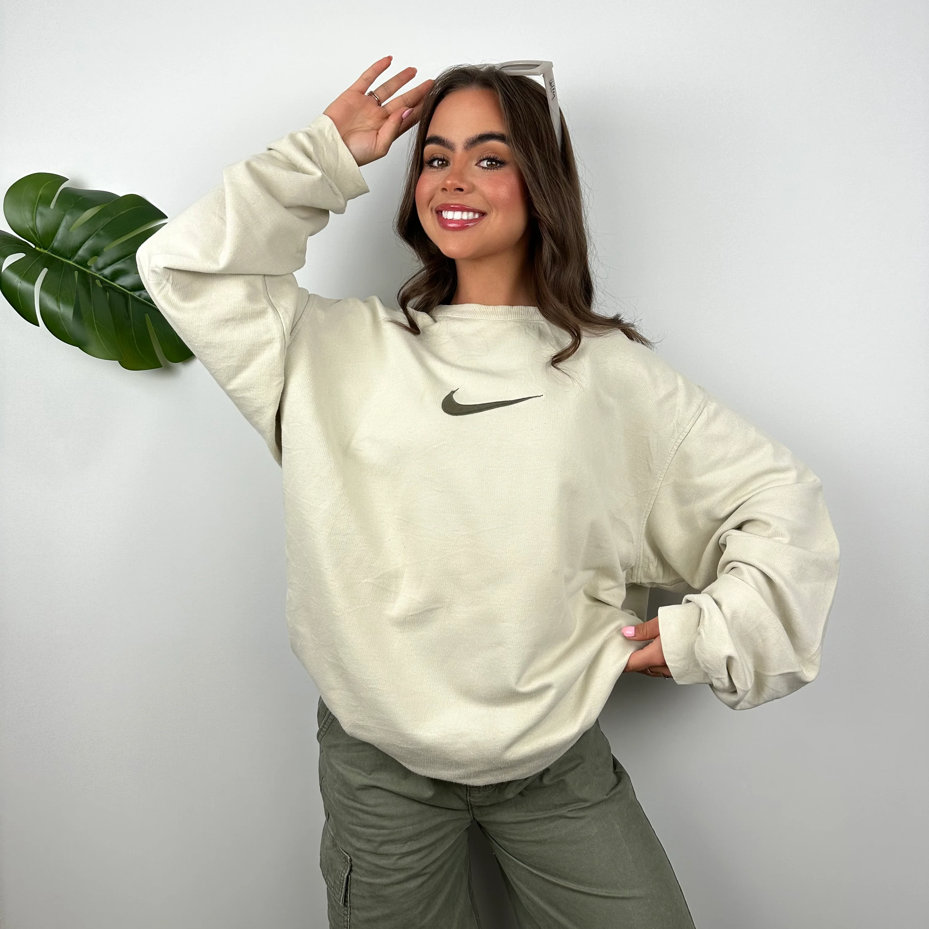 Nike Cream Embroidered Swoosh Sweatshirt (XL) - Image 3