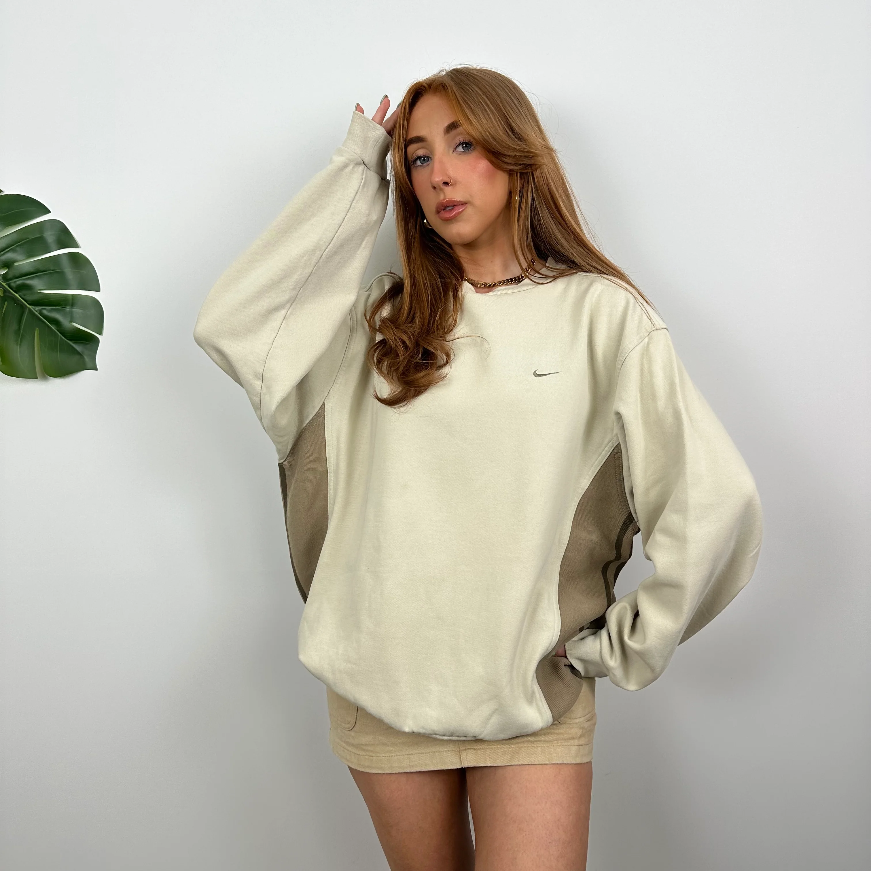 Nike Cream Embroidered Swoosh Sweatshirt (L) - Image 3