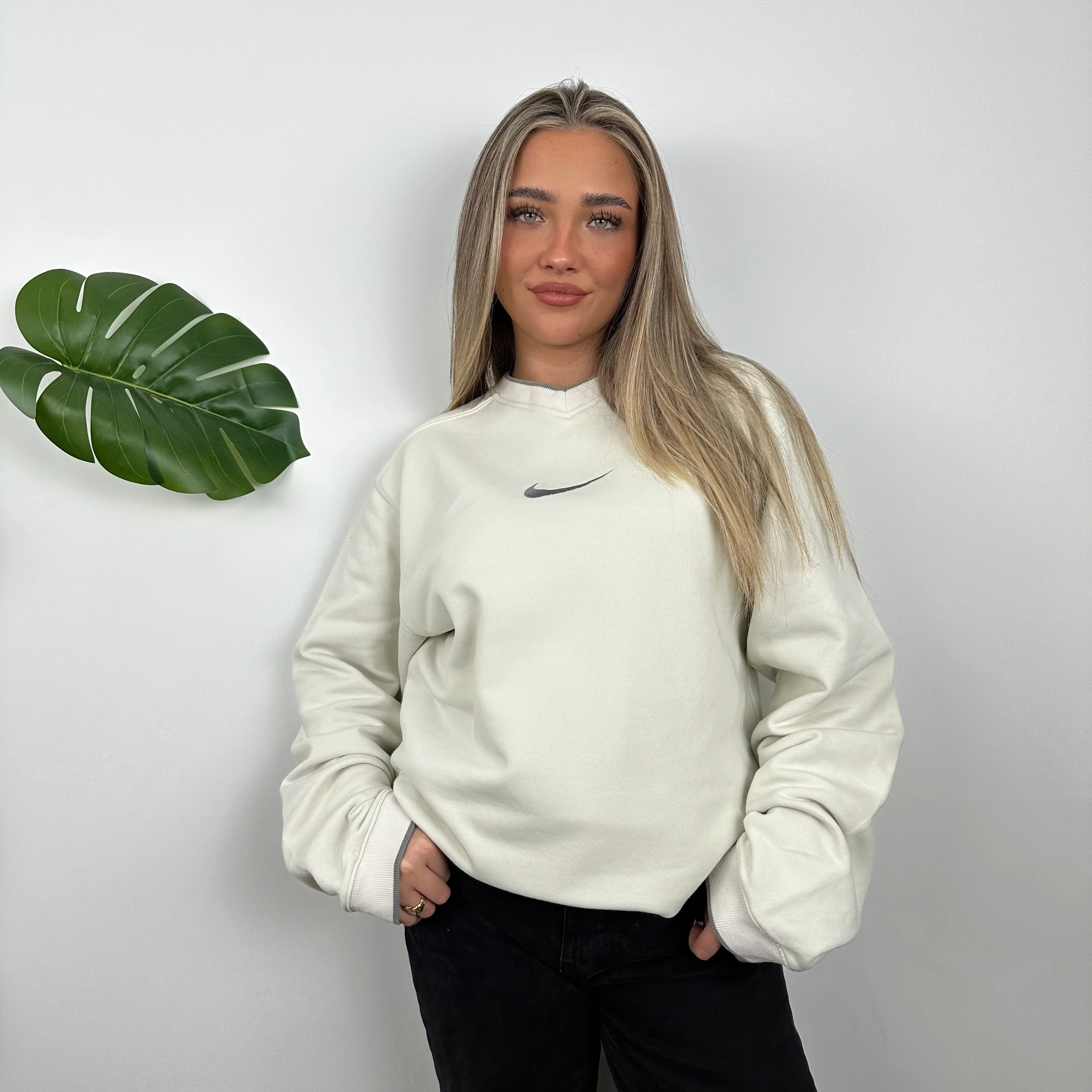 Nike Cream Embroidered Swoosh Sweatshirt (L) - Image 8