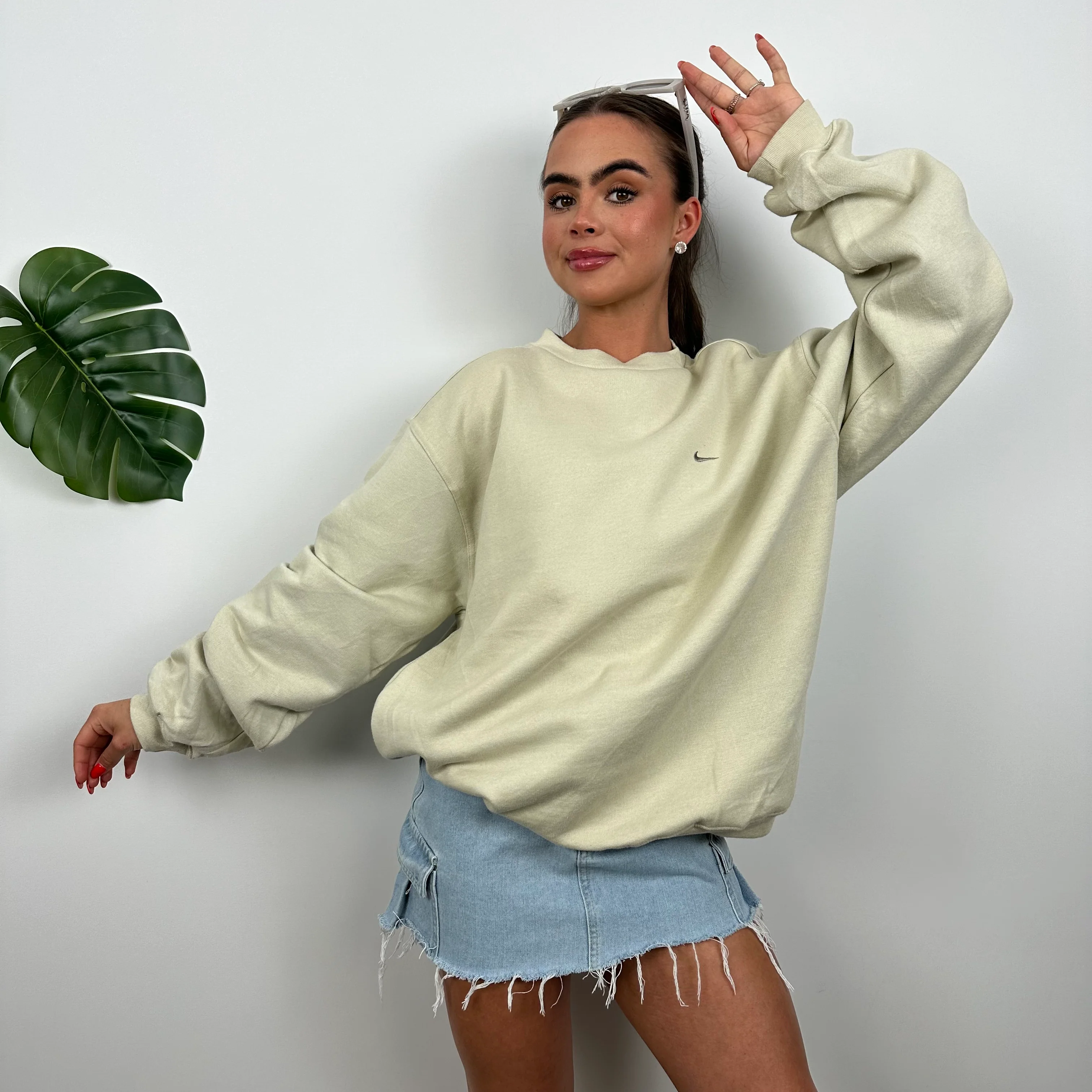 Nike Cream Embroidered Swoosh Sweatshirt (M) - Image 3
