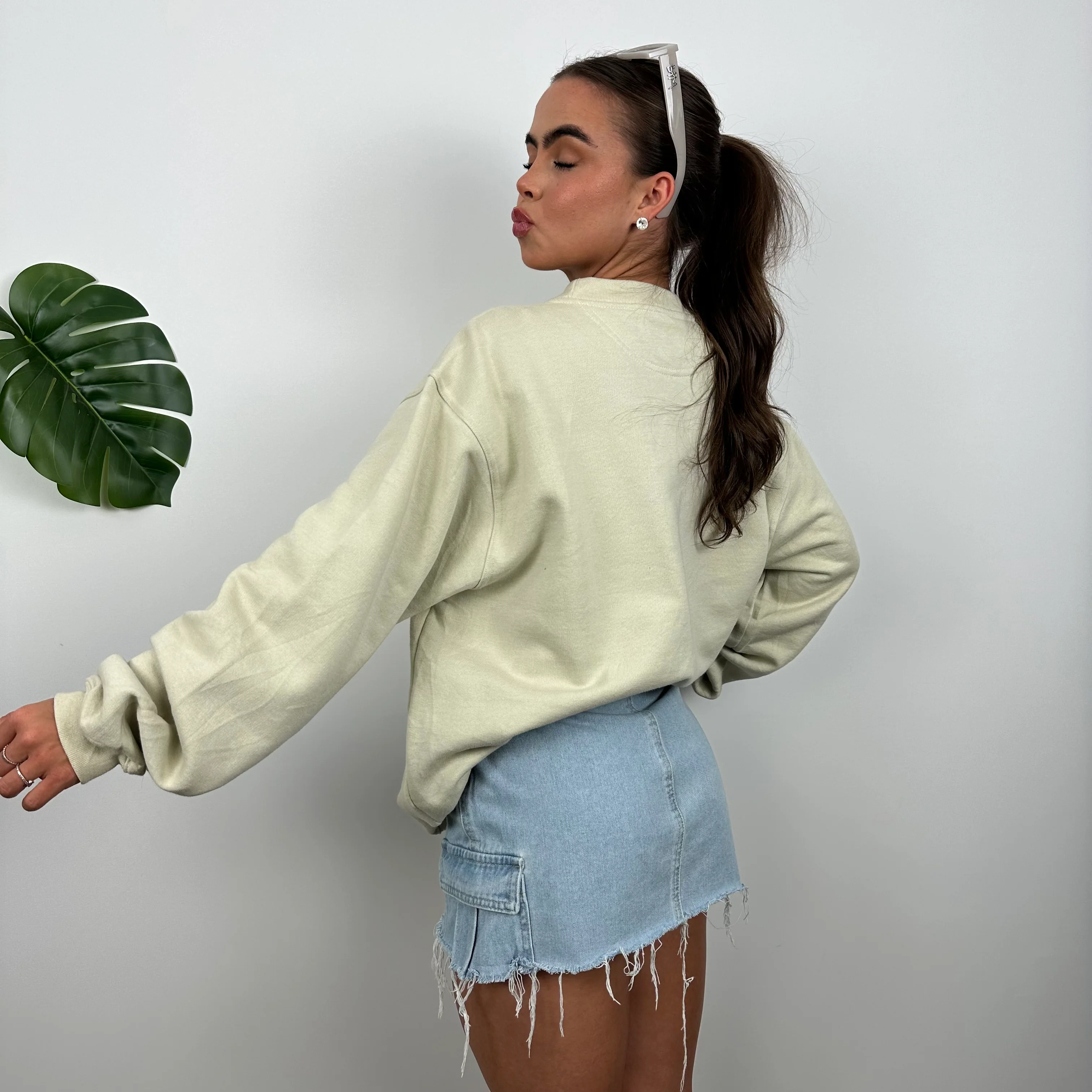 Nike Cream Embroidered Swoosh Sweatshirt (M) - Image 4