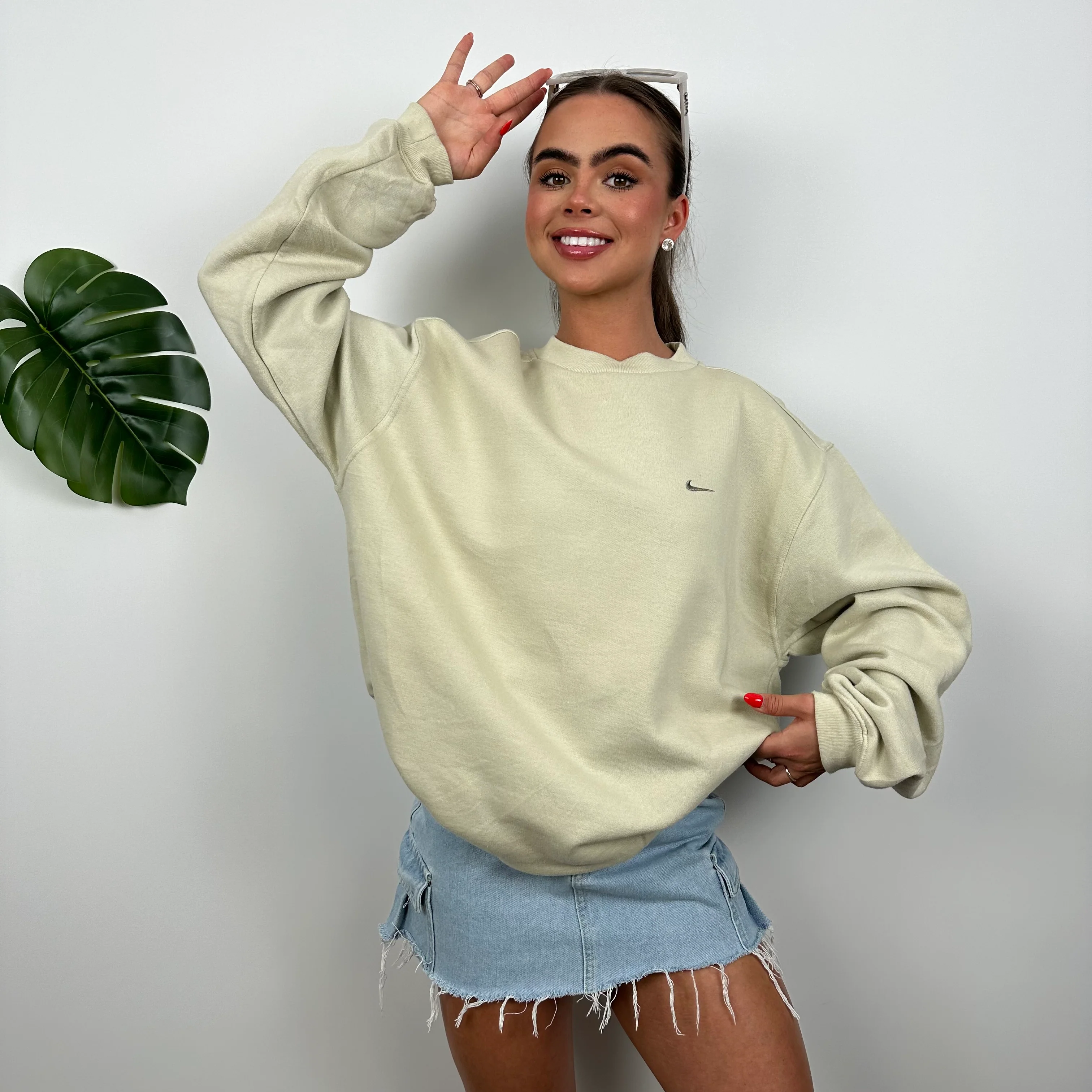 Nike Cream Embroidered Swoosh Sweatshirt (M) - Image 5