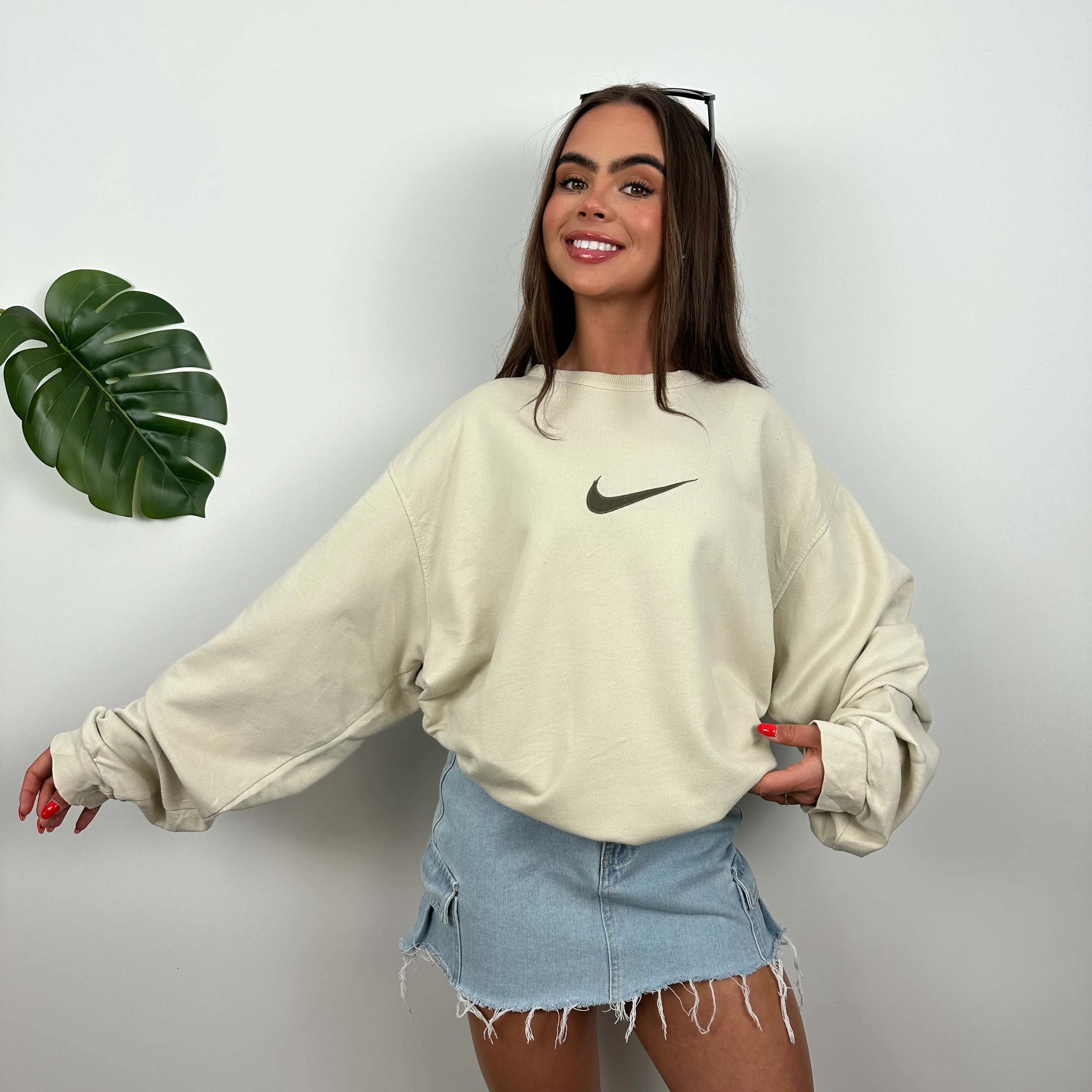 Nike Cream Embroidered Swoosh Sweatshirt (XL) - Image 2