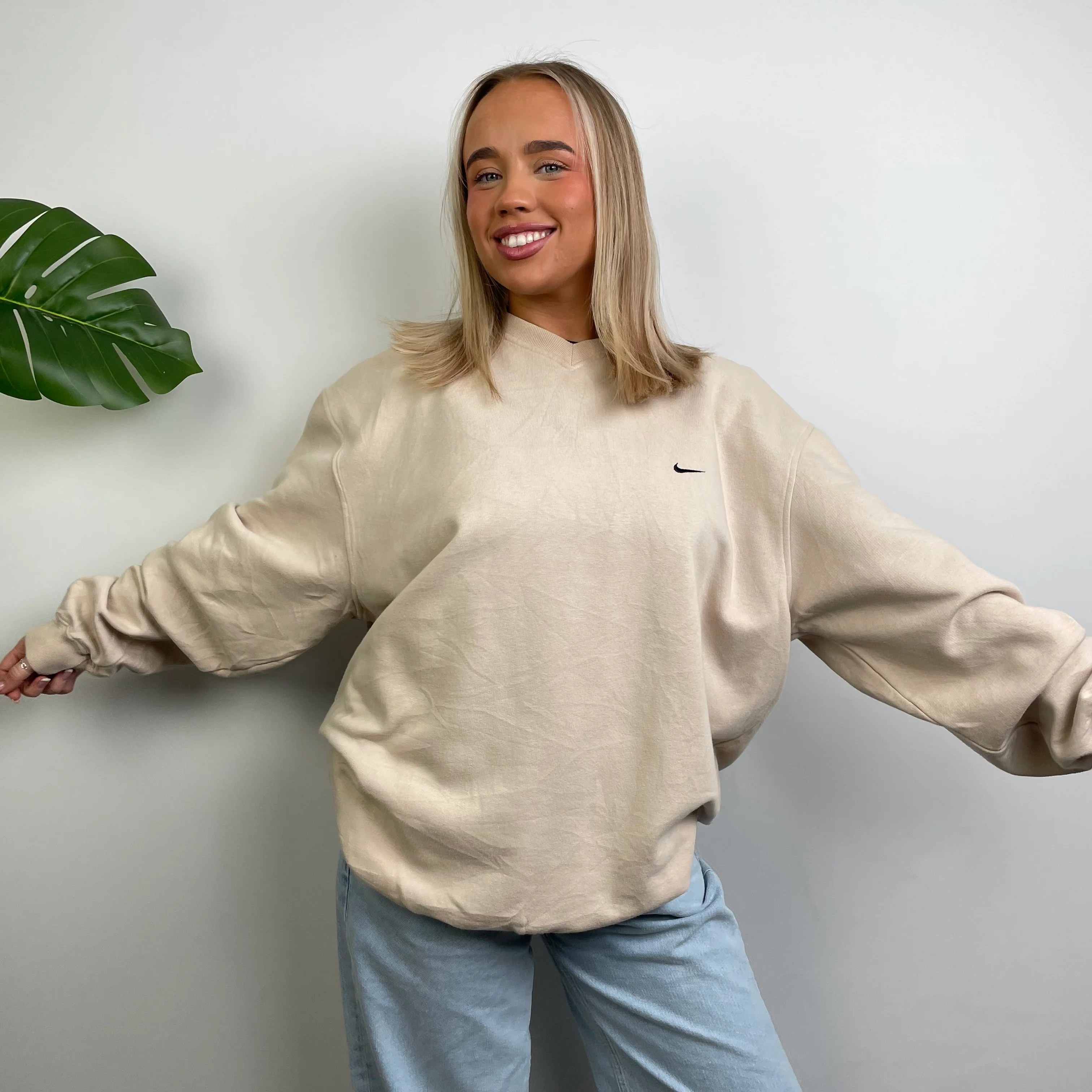 Nike Cream Embroidered Swoosh Sweatshirt (XL) - Image 2