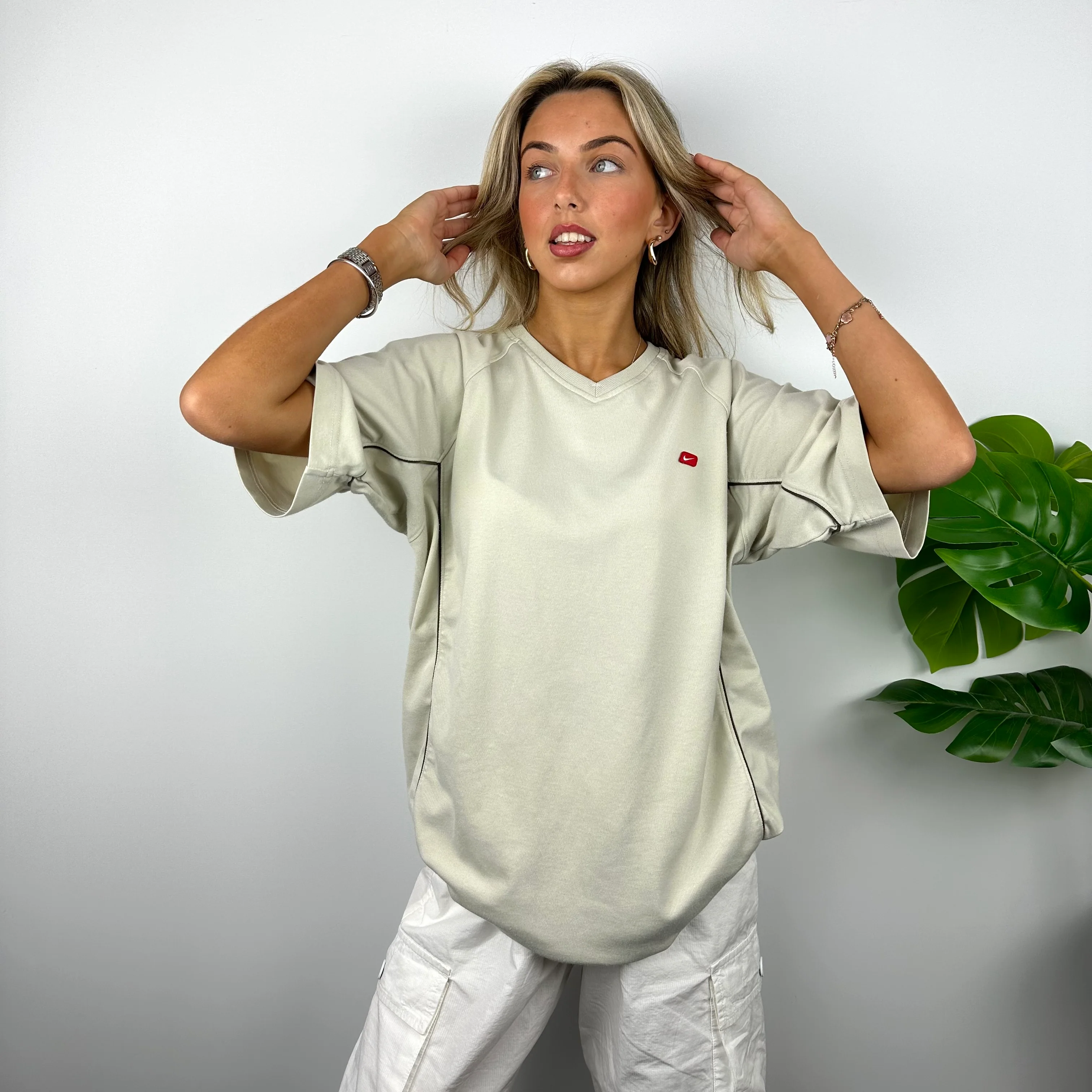 Nike Cream Embroidered Swoosh T Shirt (L) - Image 6