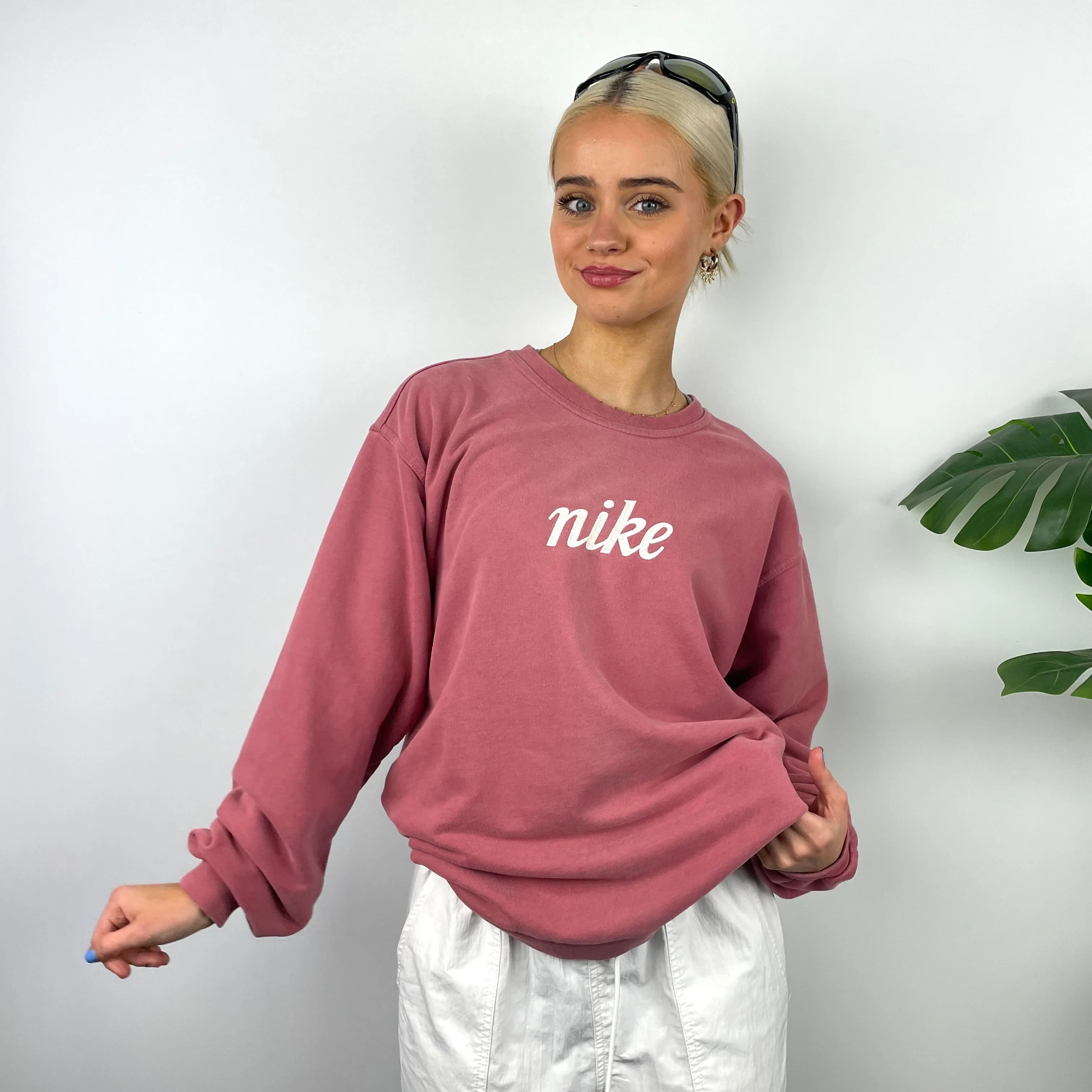 Nike Dusty Pink Embroidered Spell Out Sweatshirt (XS) - Image 5