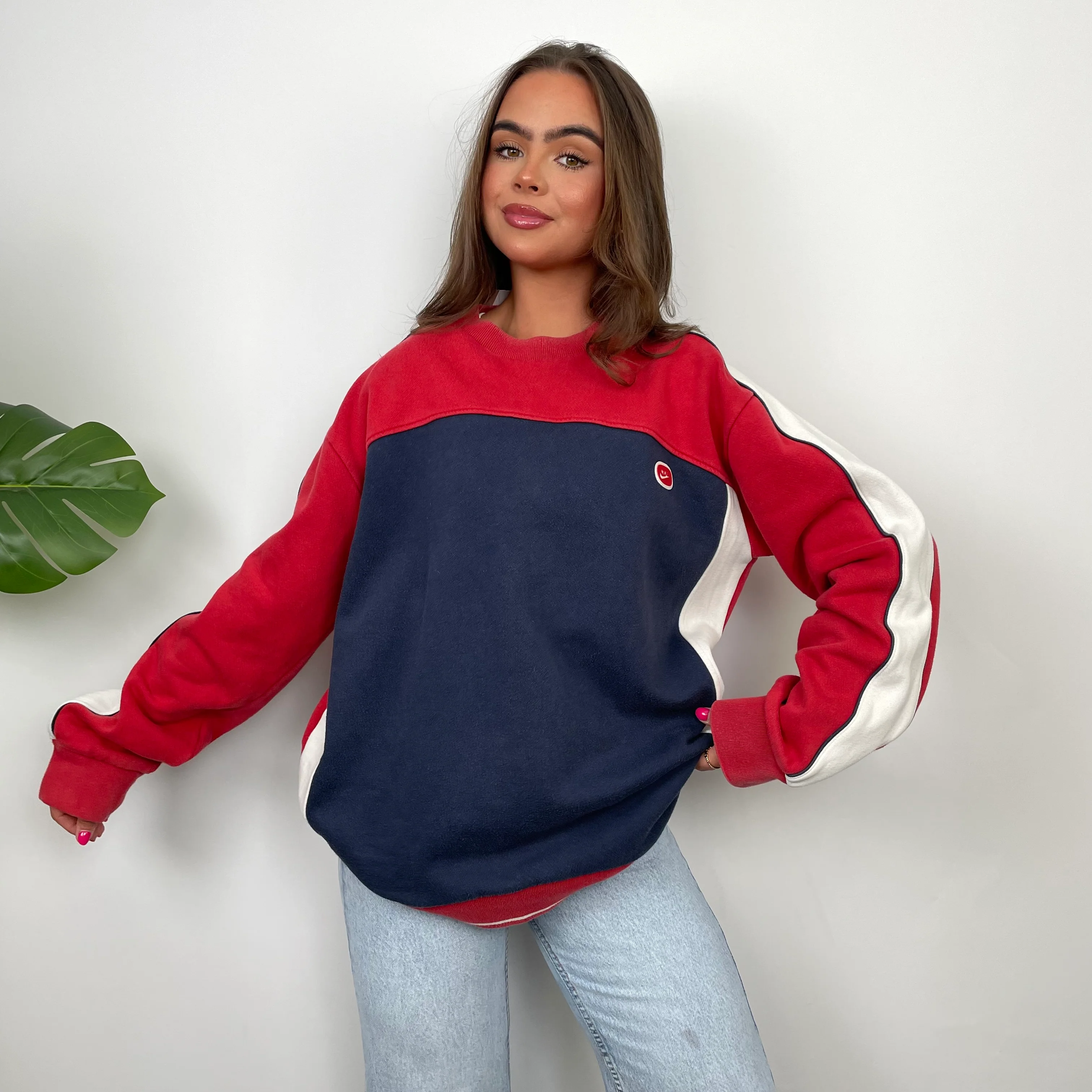 Nike Embroidered Spell Out Colour Block Sweatshirt (M) - Image 2