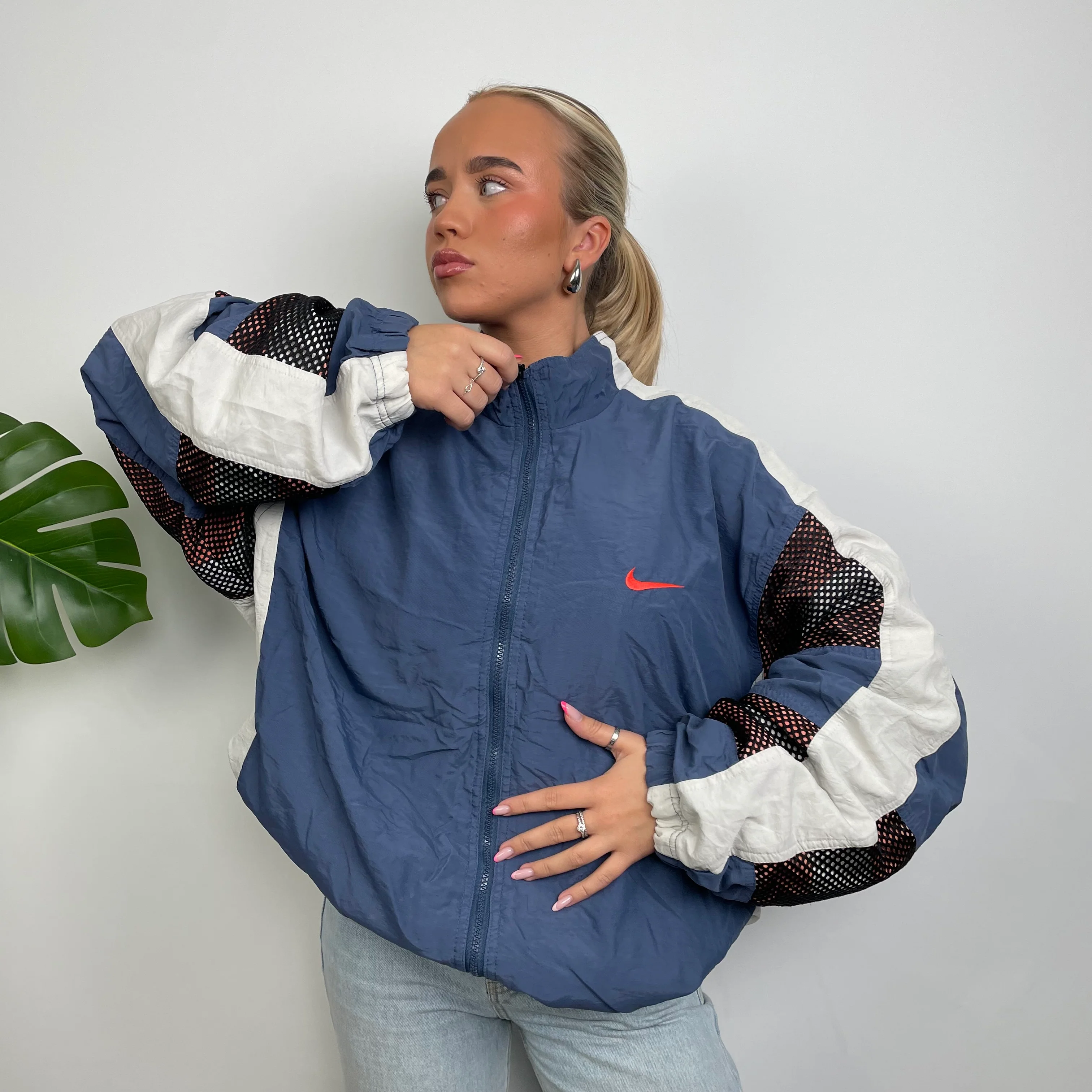 Nike Embroidered Swoosh Windbreaker Jacket (L) - Image 3