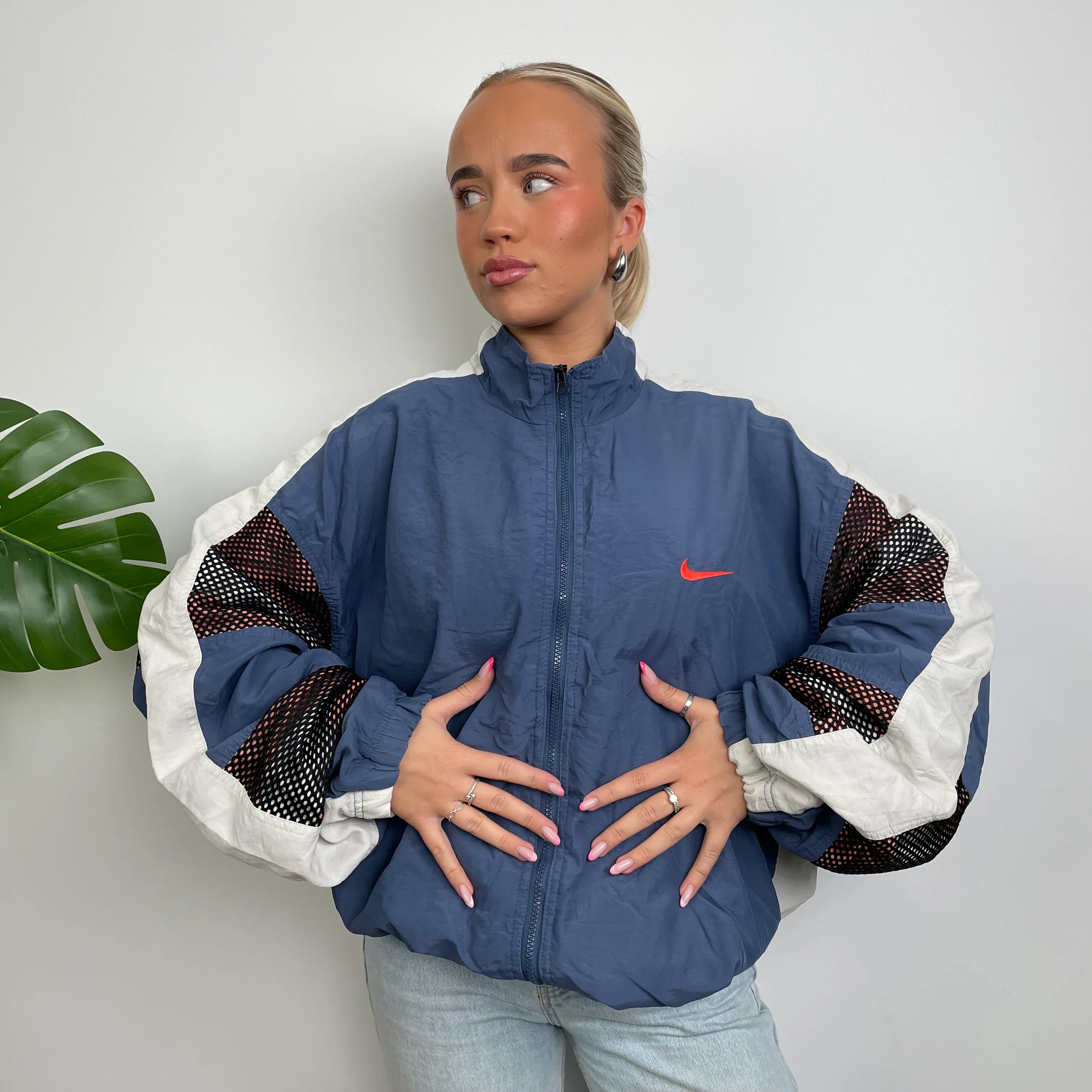 Nike Embroidered Swoosh Windbreaker Jacket (L) - Image 5
