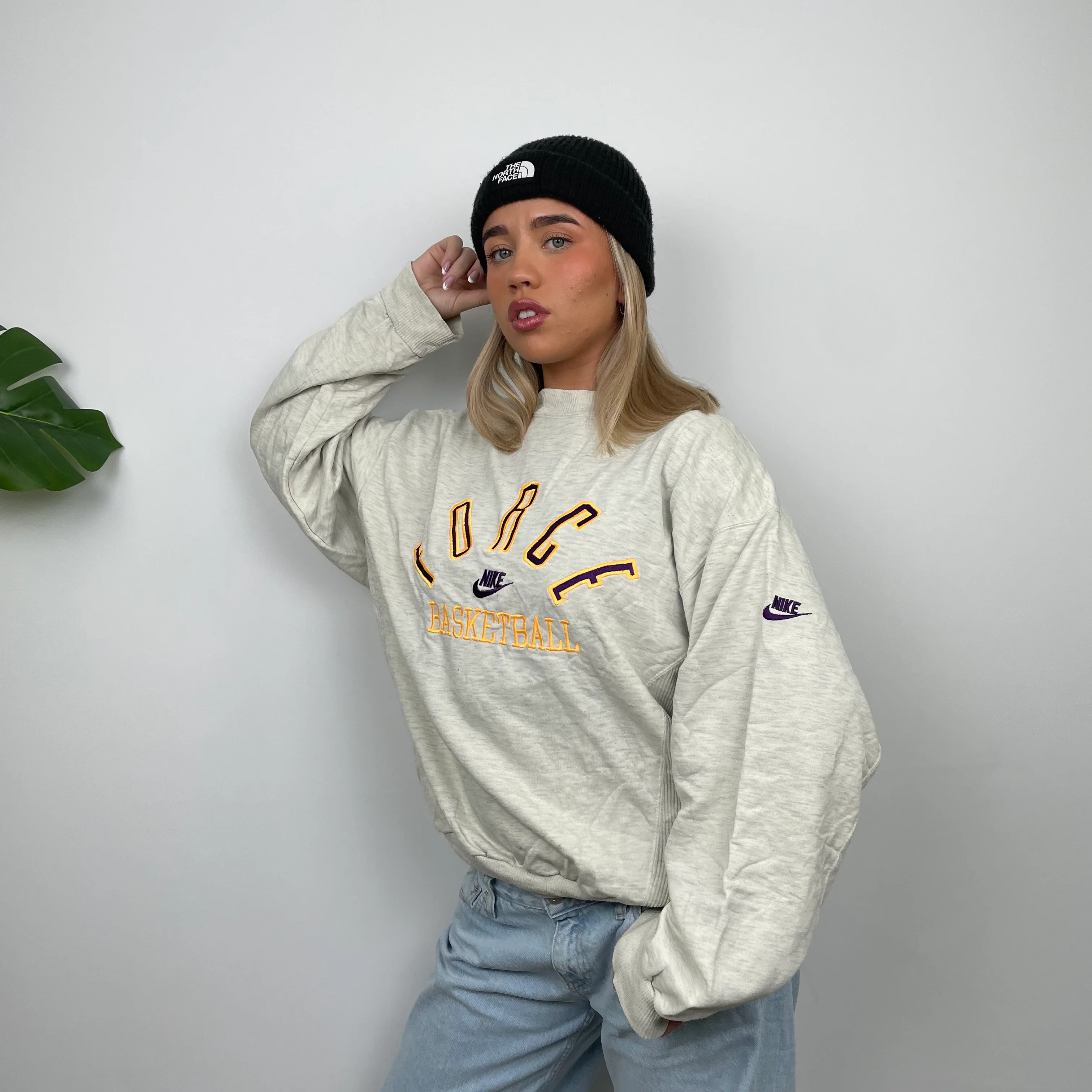 Nike Force Basketball RARE Grey Embroidered Spell Out Sweatshirt (M) - Image 5