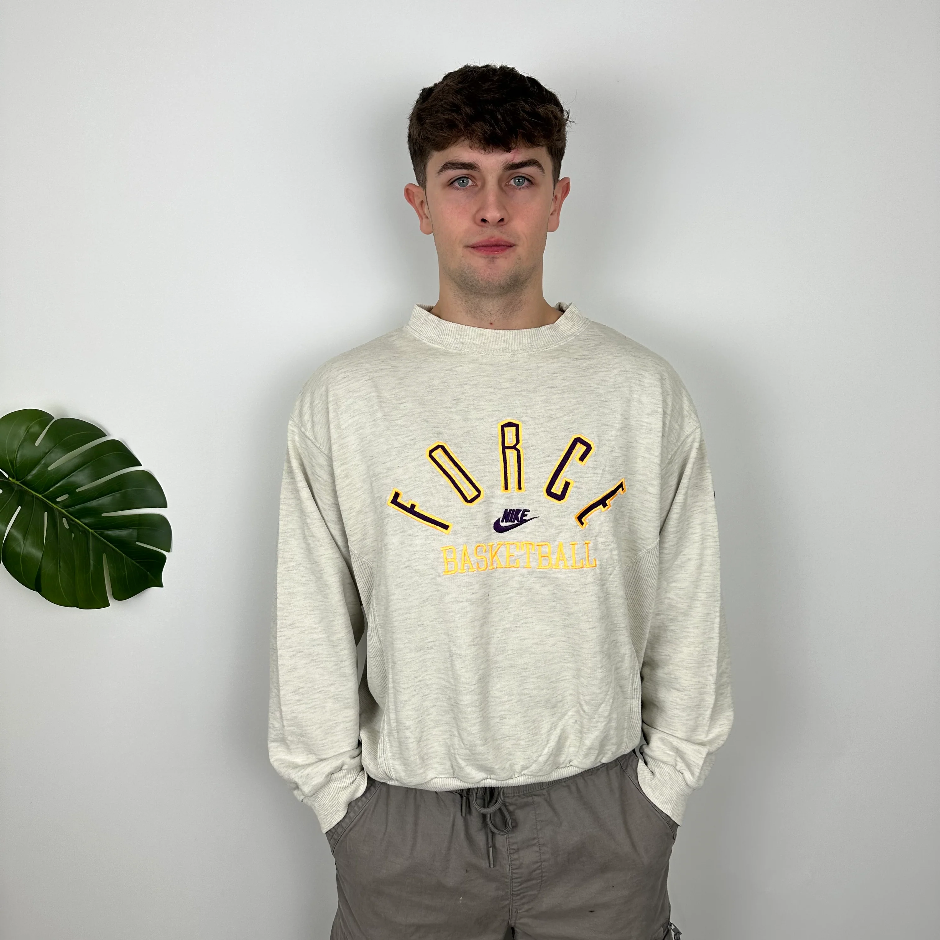 Nike Force Basketball RARE Grey Embroidered Spell Out Sweatshirt (M) - Image 2