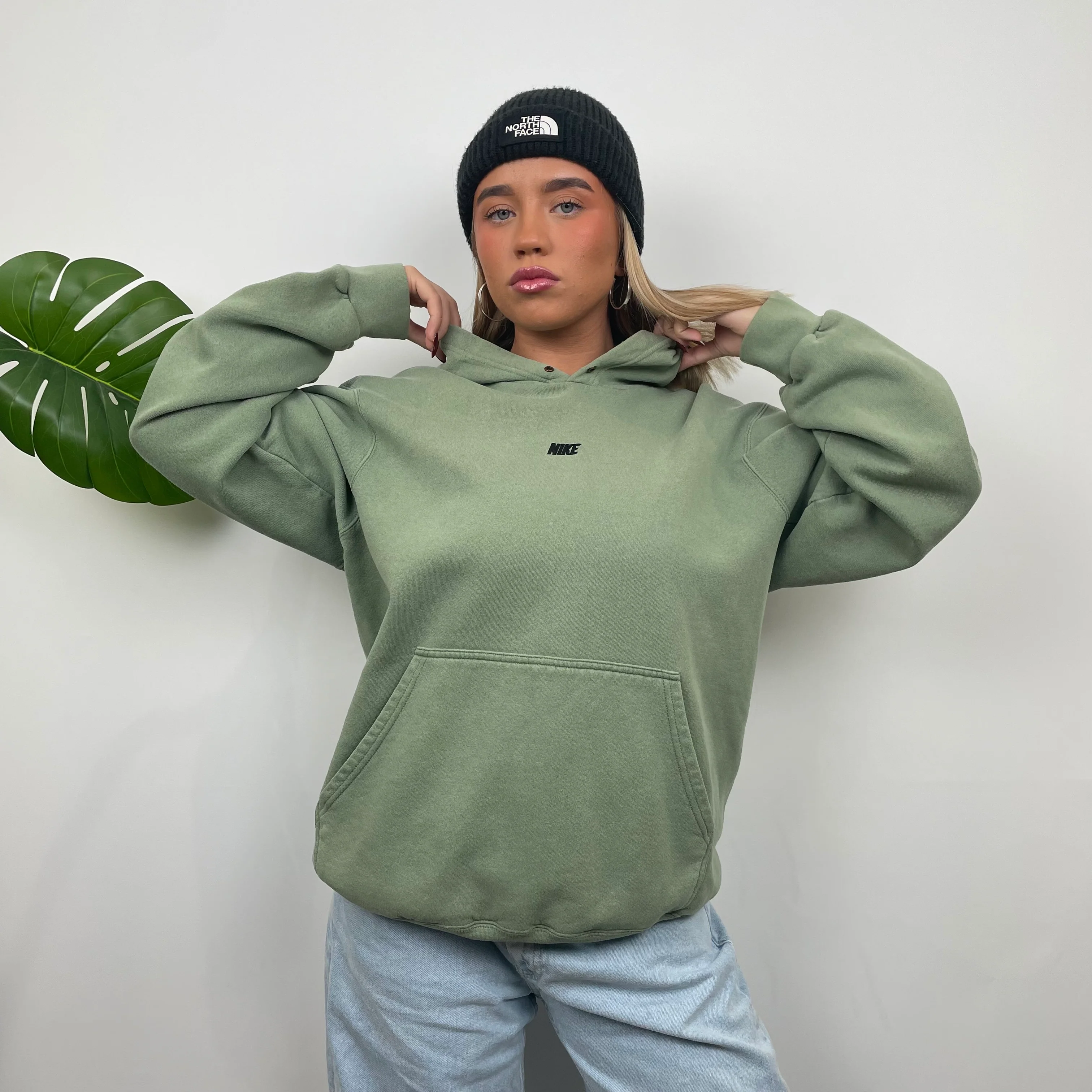 Nike Green Embroidered Spell Out Hoodie (M) - Image 3