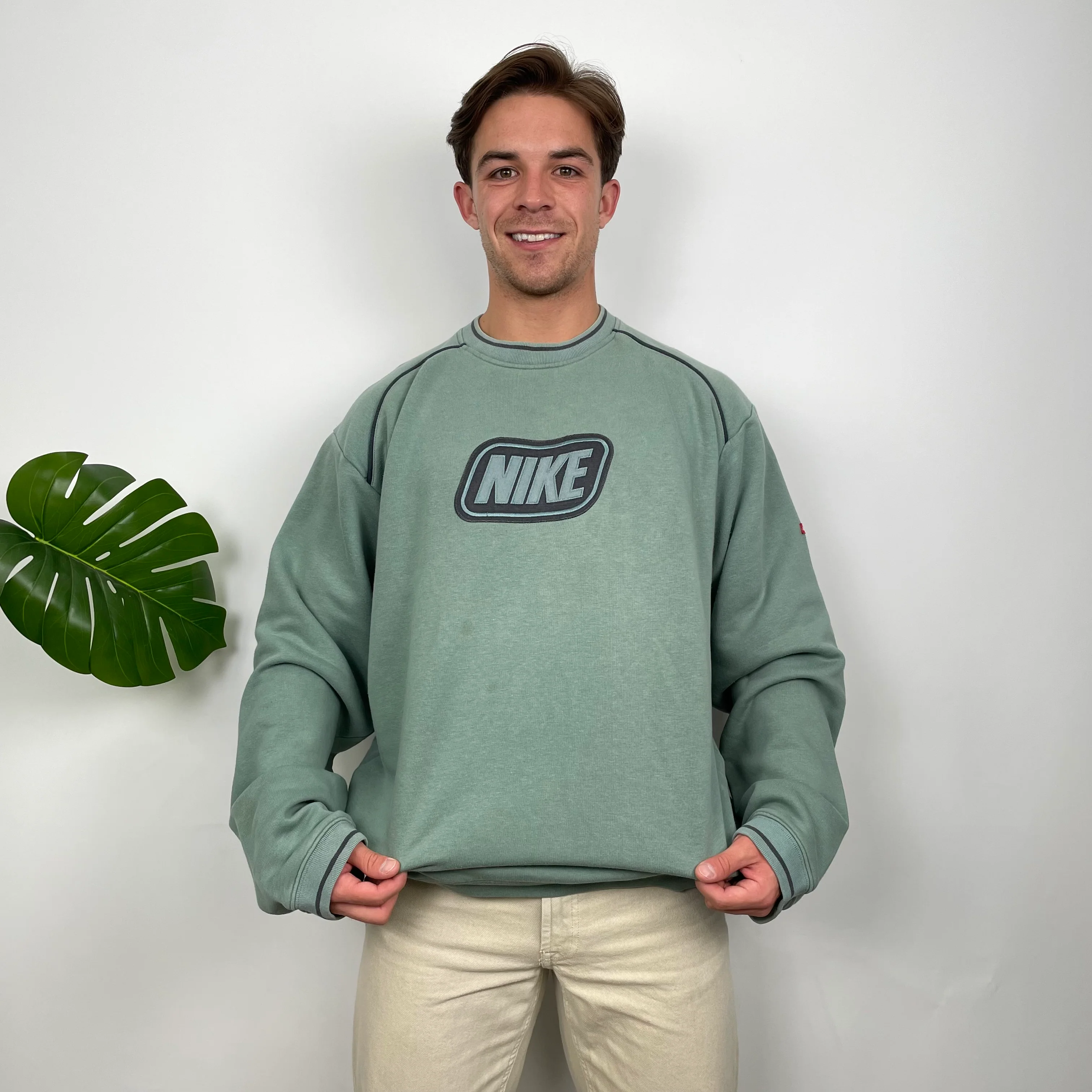 Nike Green Embroidered Spell Out Sweatshirt (XL) - Image 3