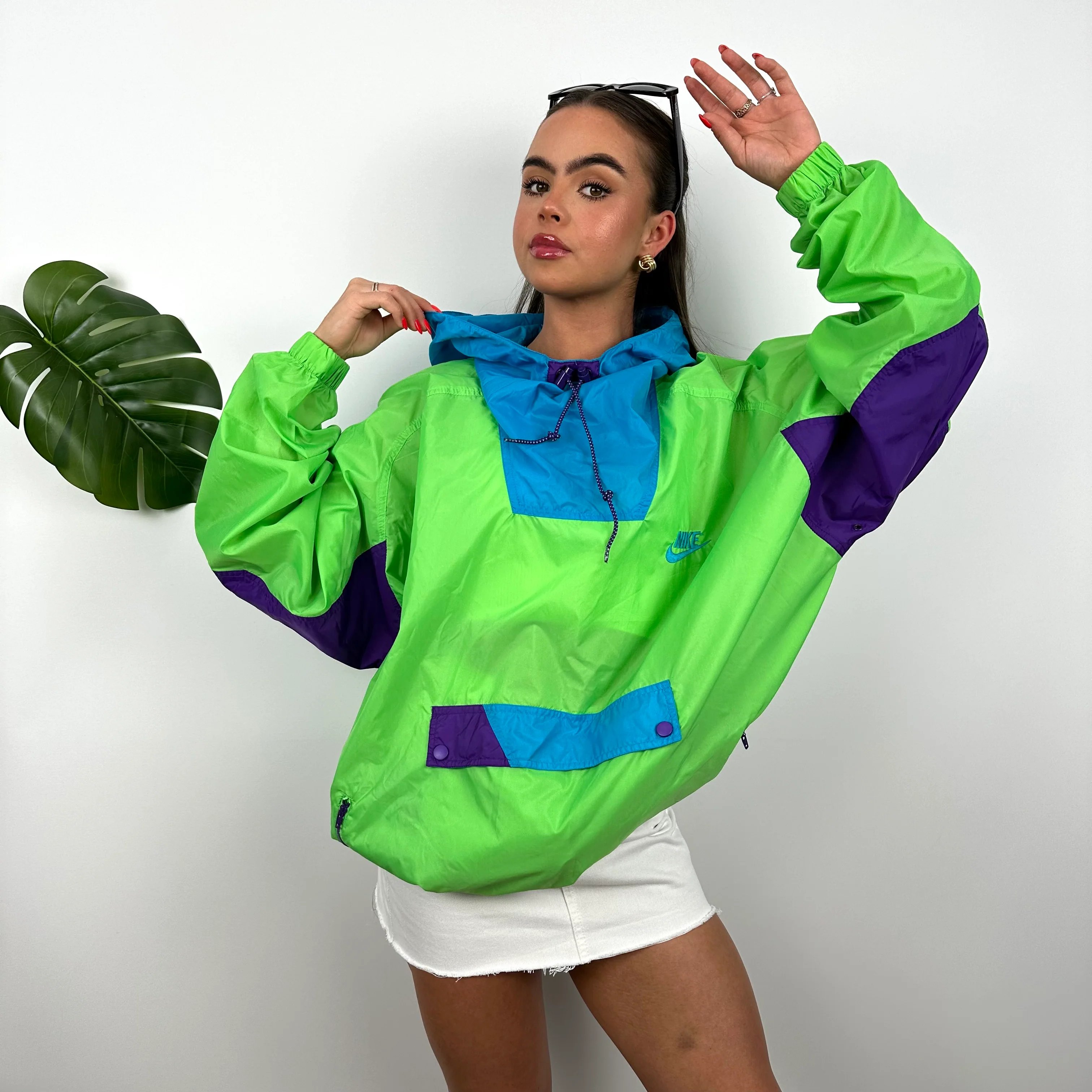 Nike Green Embroidered Spell Out Windbreaker Jacket (L) - Image 2